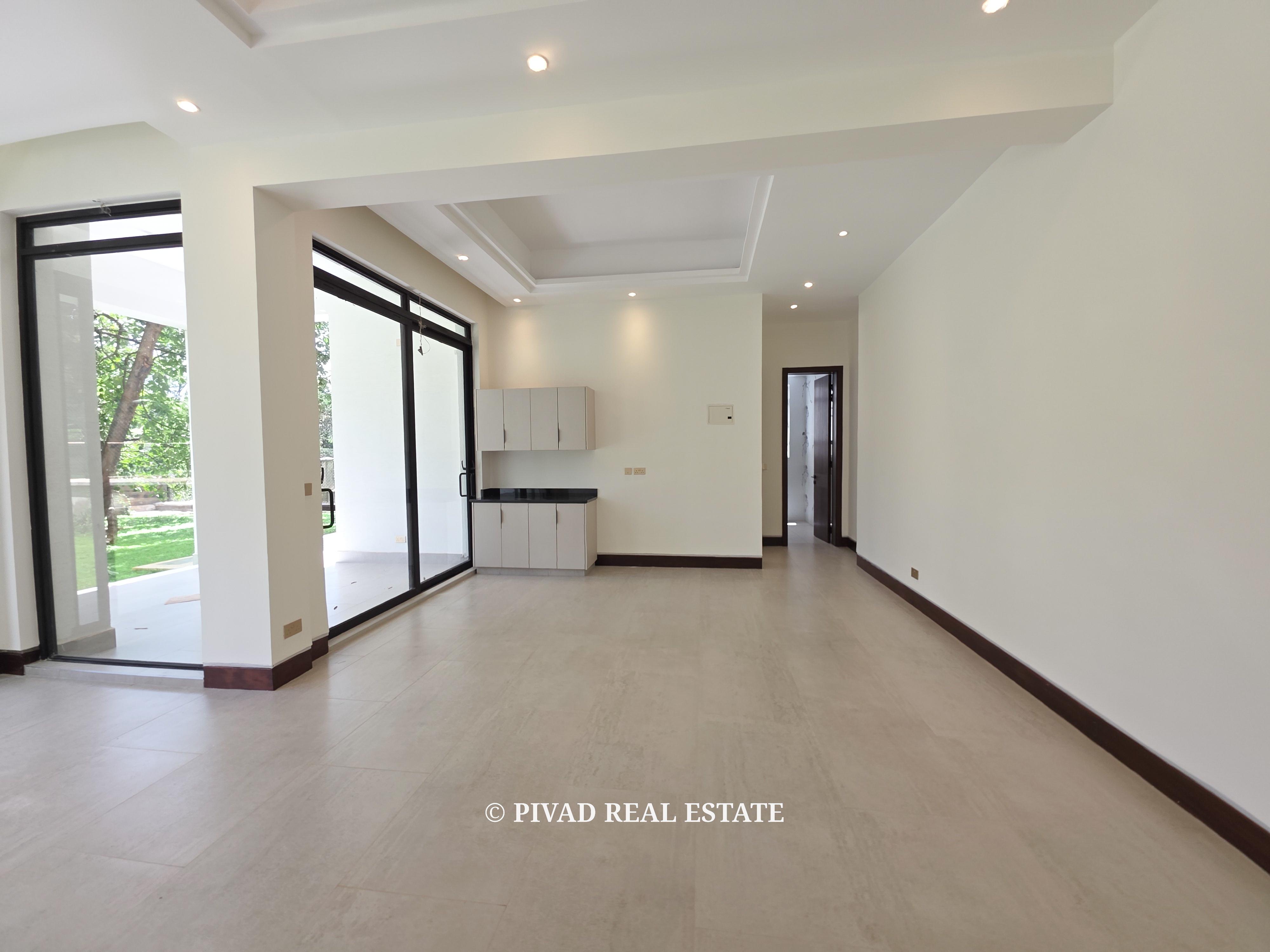 5 Bedroom House with a Dsq For 2 Available For Rent - Old Kitisuru
