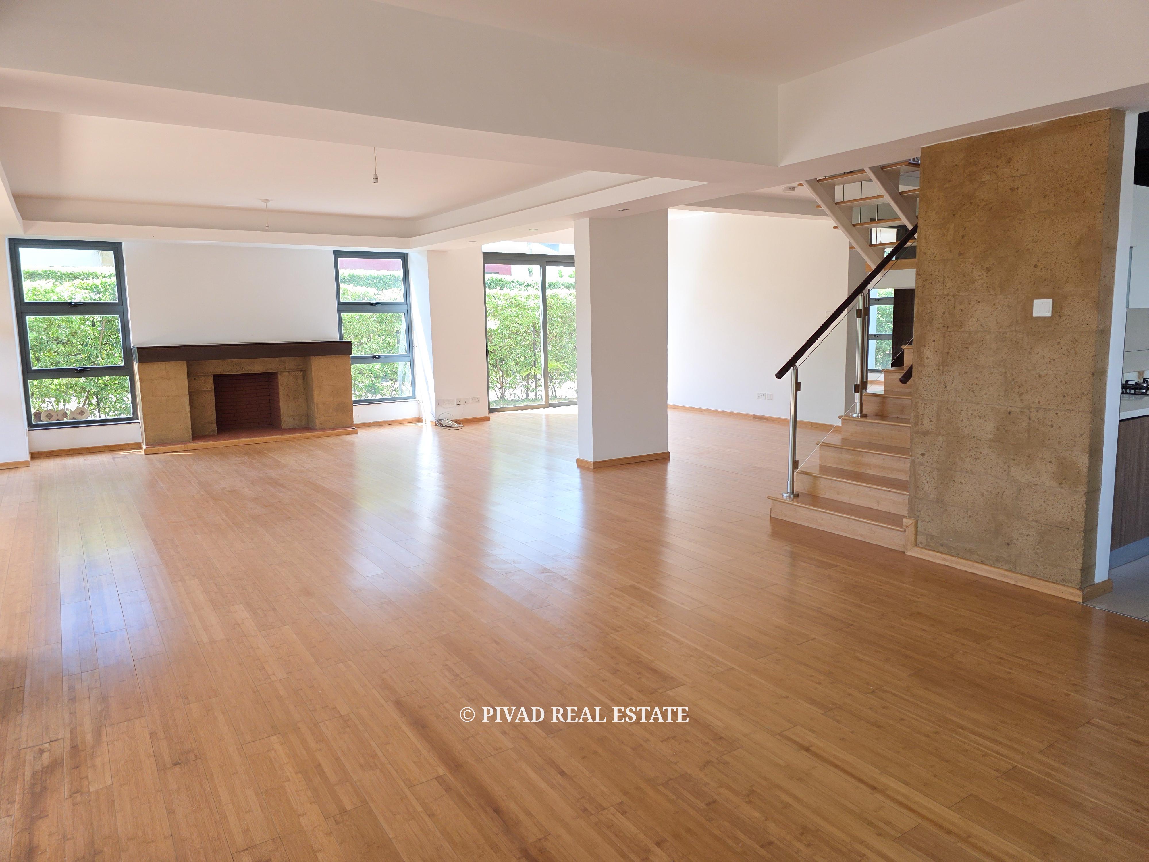 4 Bedroom Townhouse Available For Sale in Garden Estate