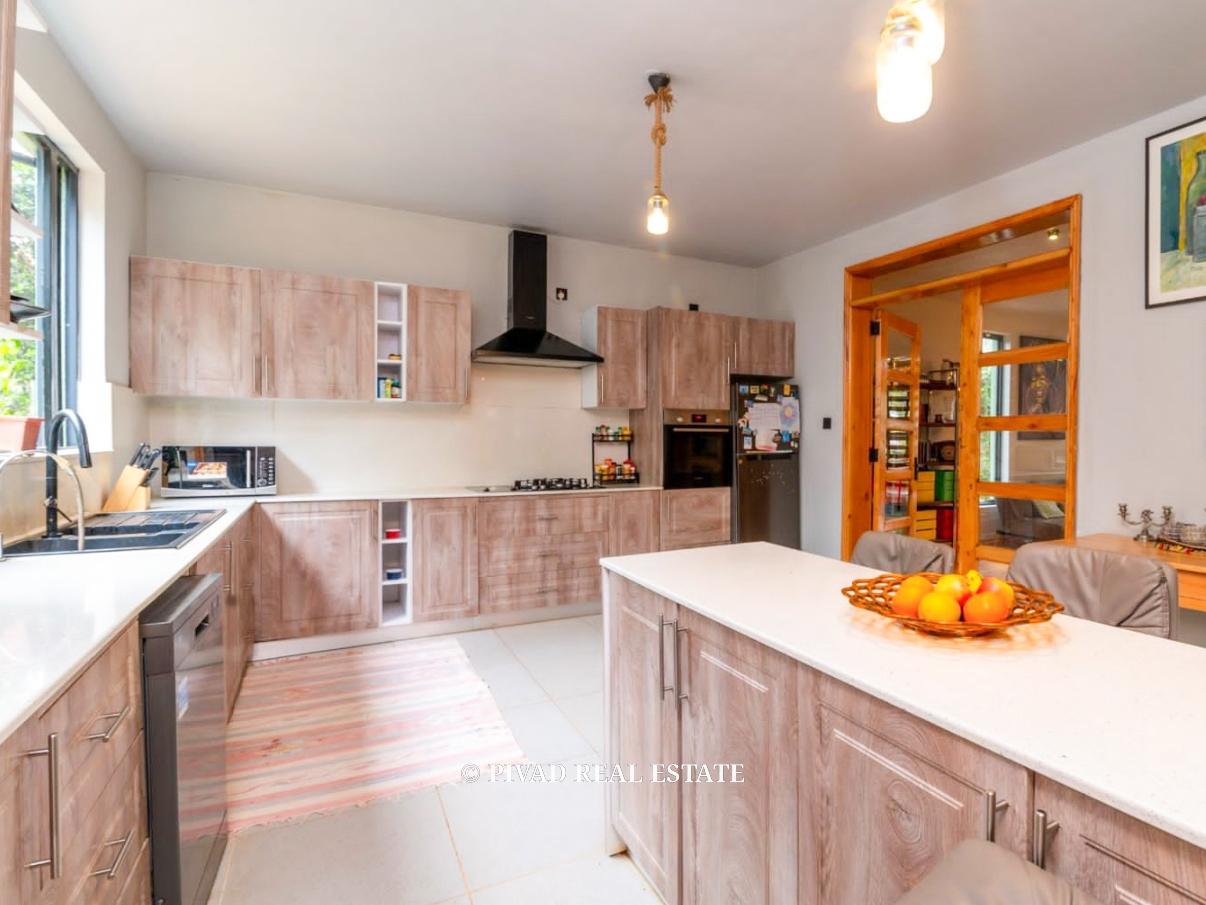 5 Bedroom House for Sale in Karen