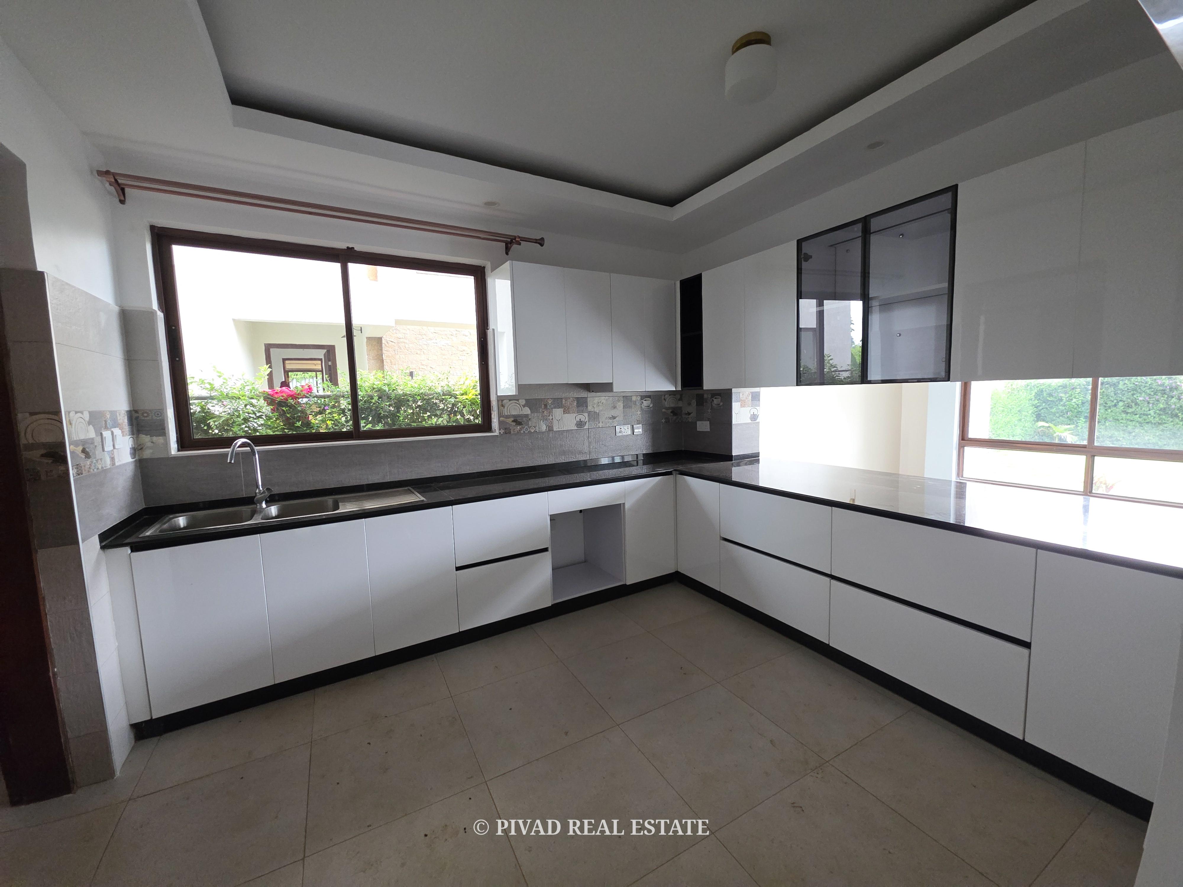 4 Bedroom House Available For Rent in Runda.