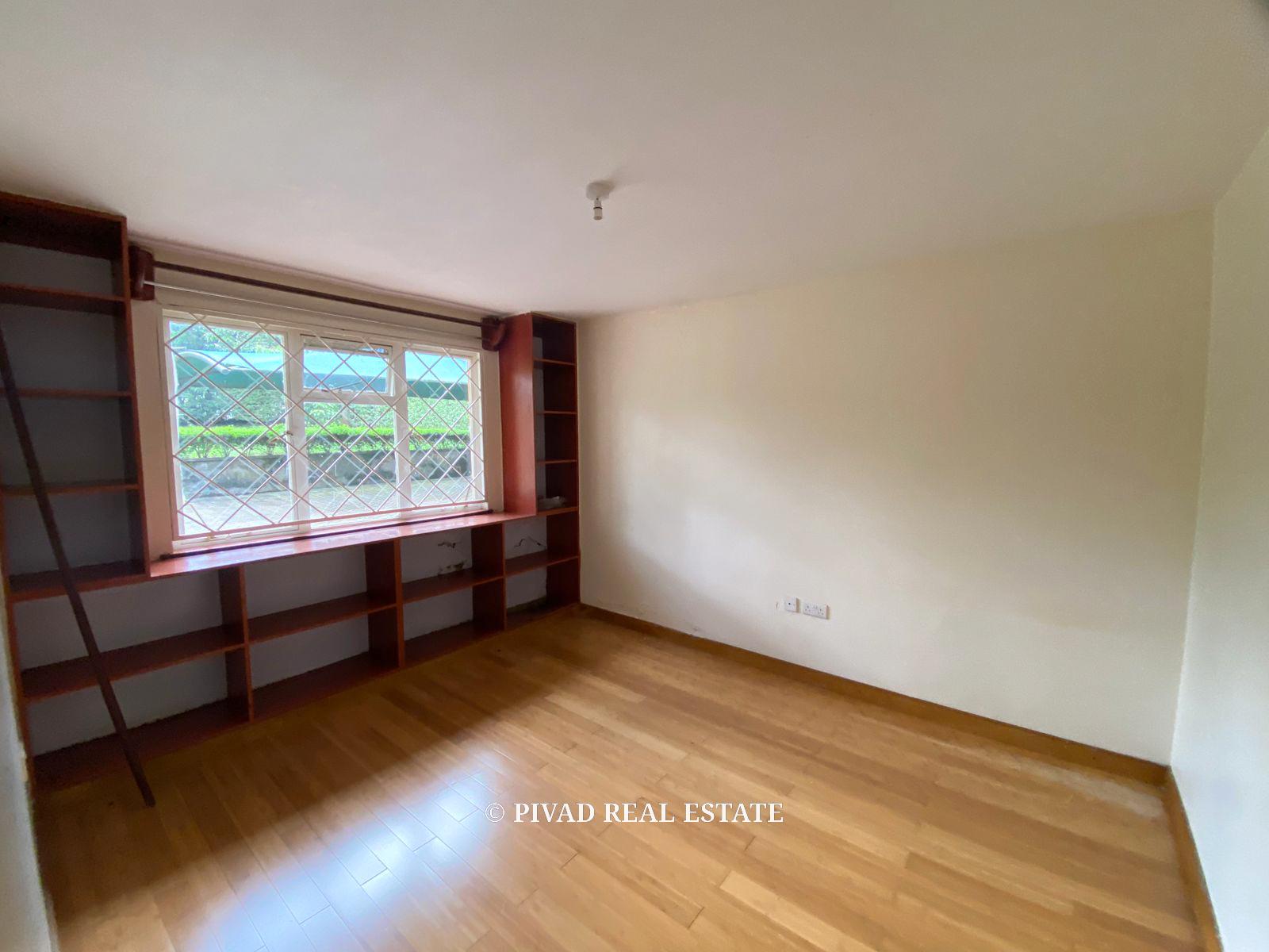 5 Bedroom House Available For Sale in Runda, Eliud Mathu Street
