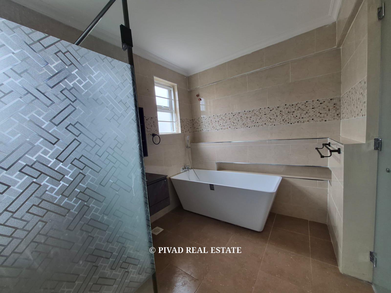 4-Bedroom Townhouse for Rent – Thome