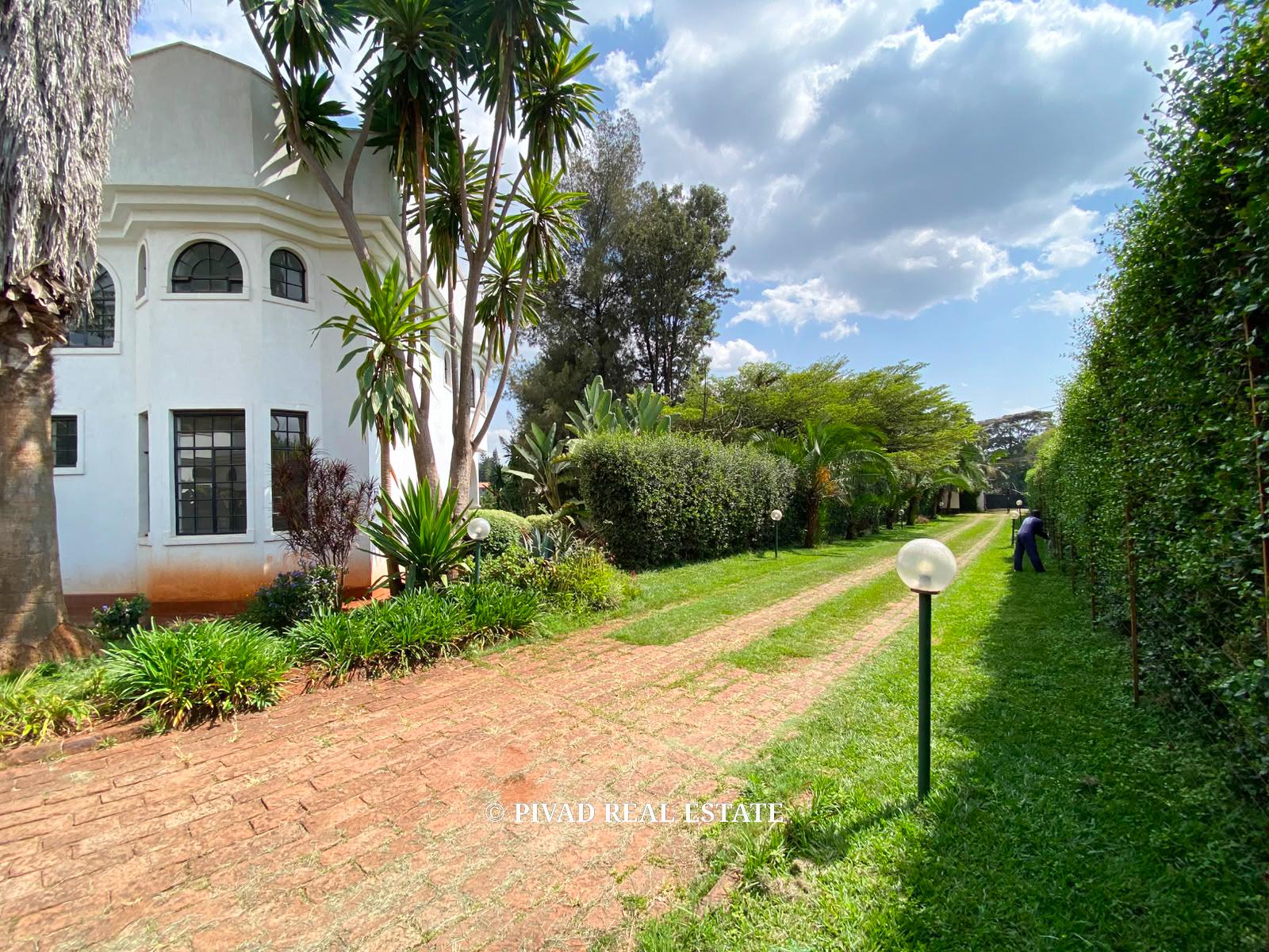 4 Bedroom House For Rent in Nyari Central