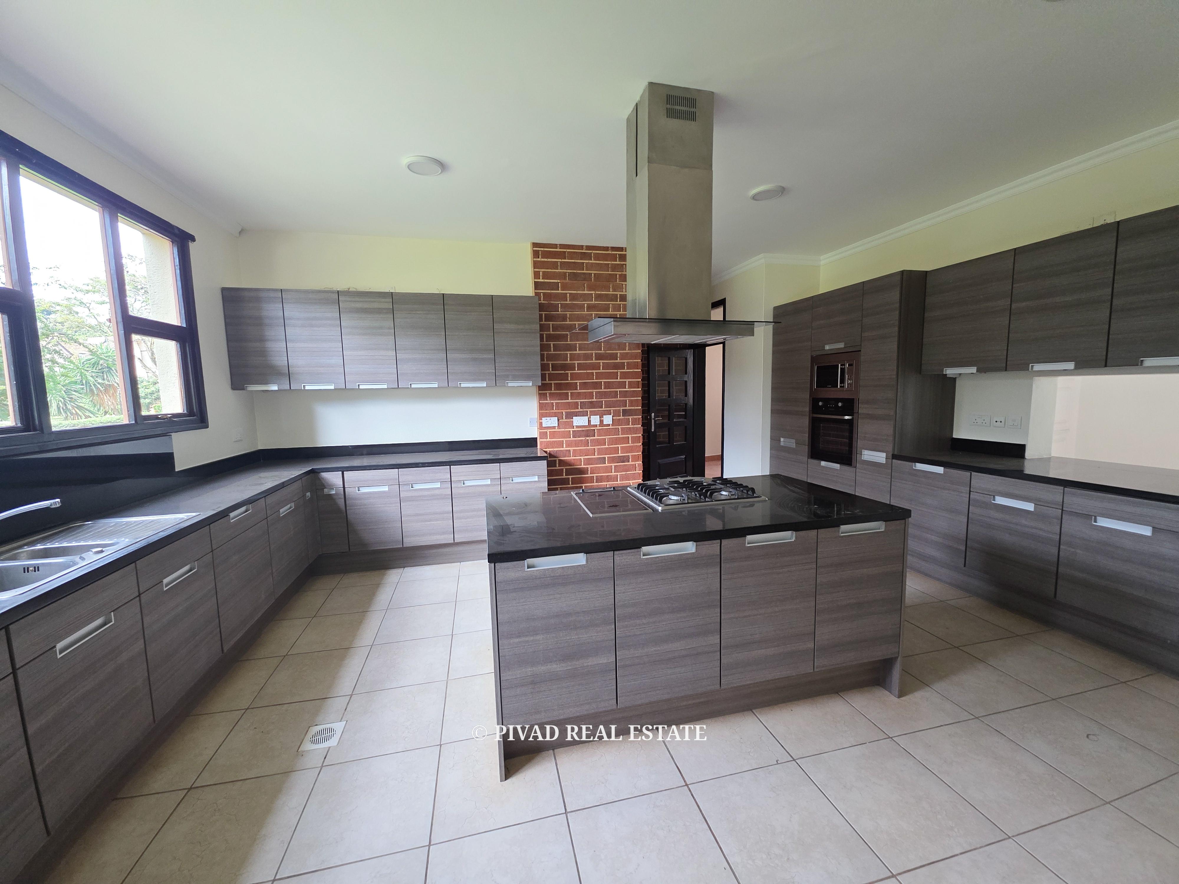 5 Bedroom House Available For Sale in Karen