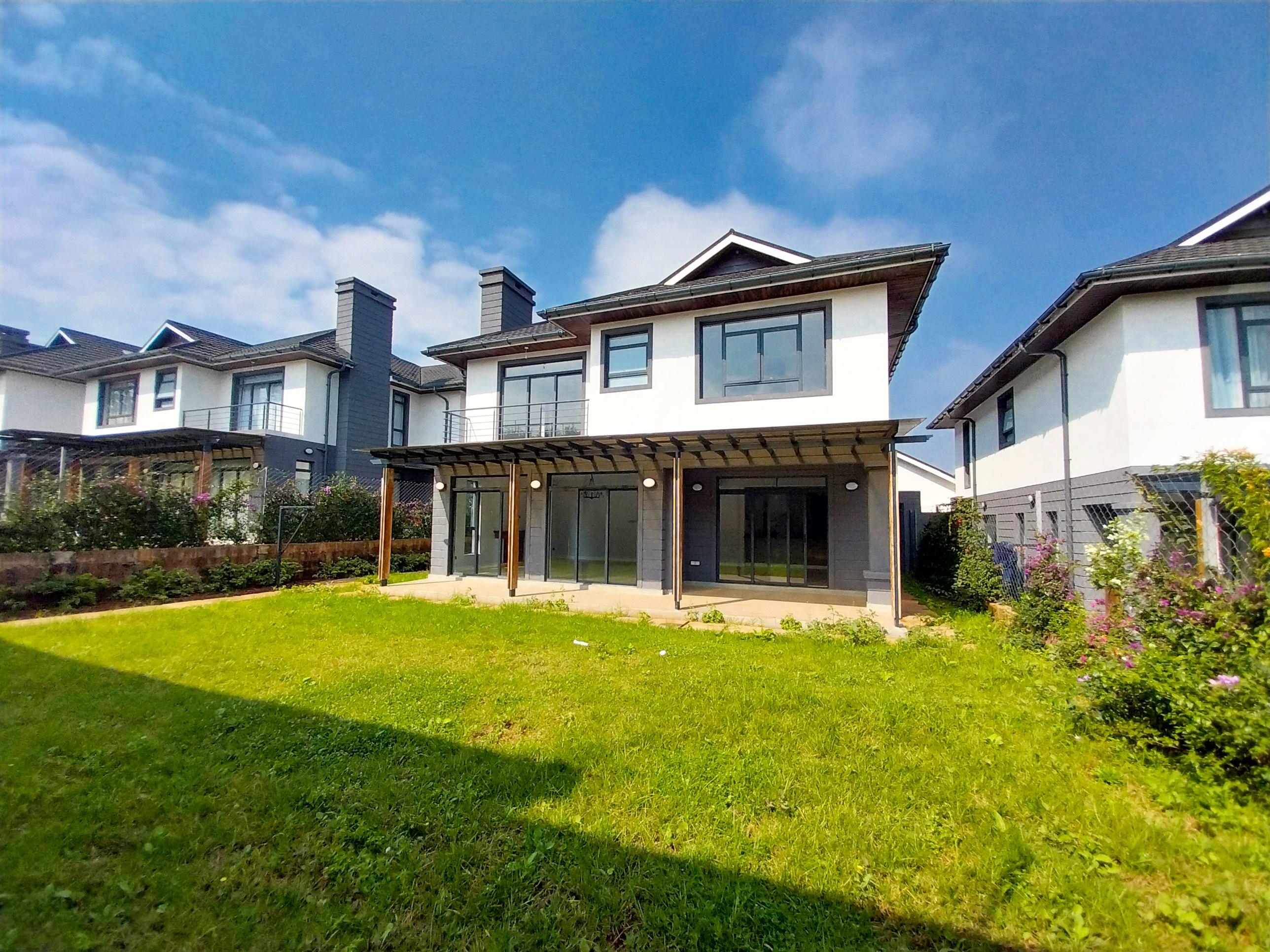 3 Bedroom townhouse available for Rent in Fivestar Paradise, Runda