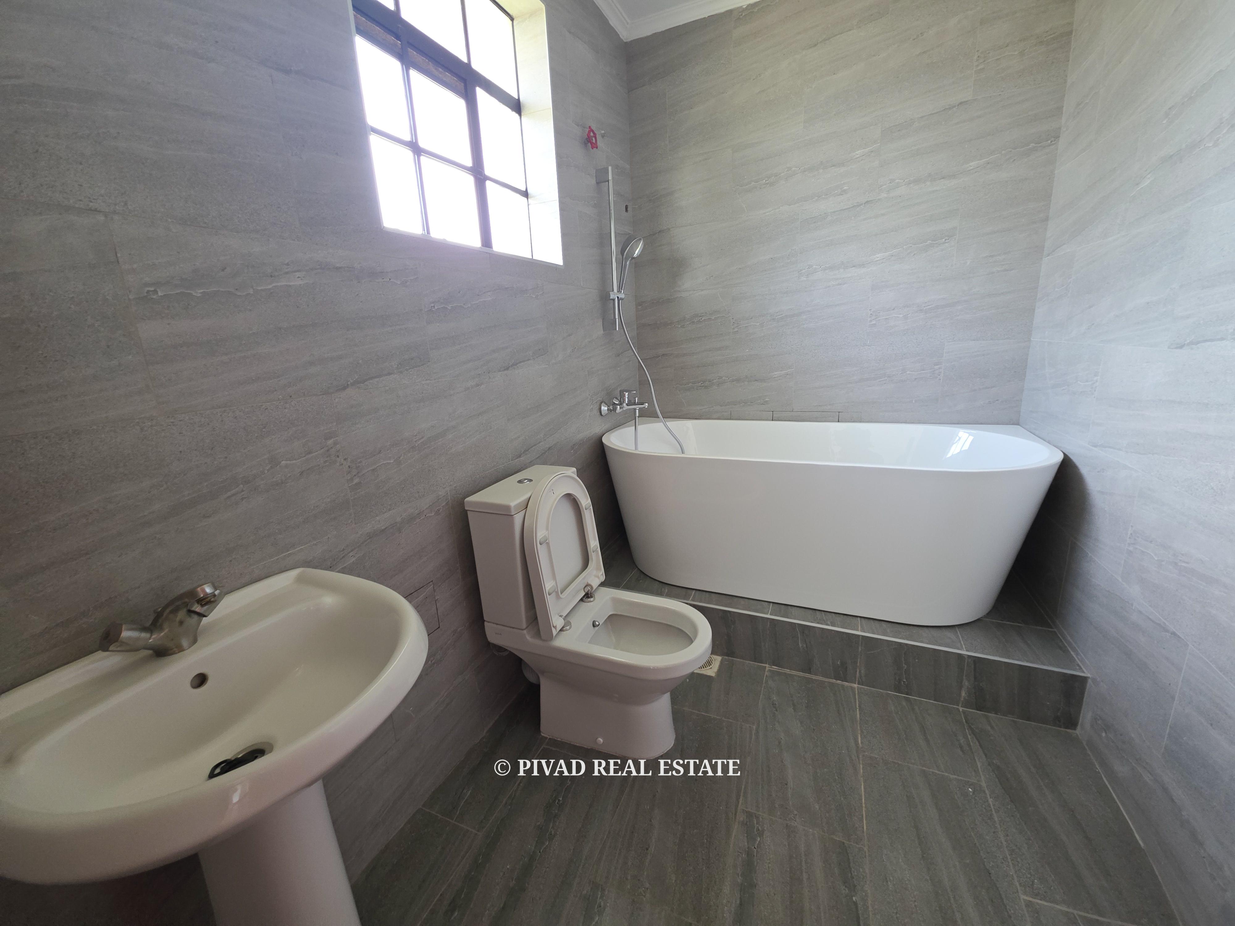 5 Bedroom House for Sale in Garden Estate