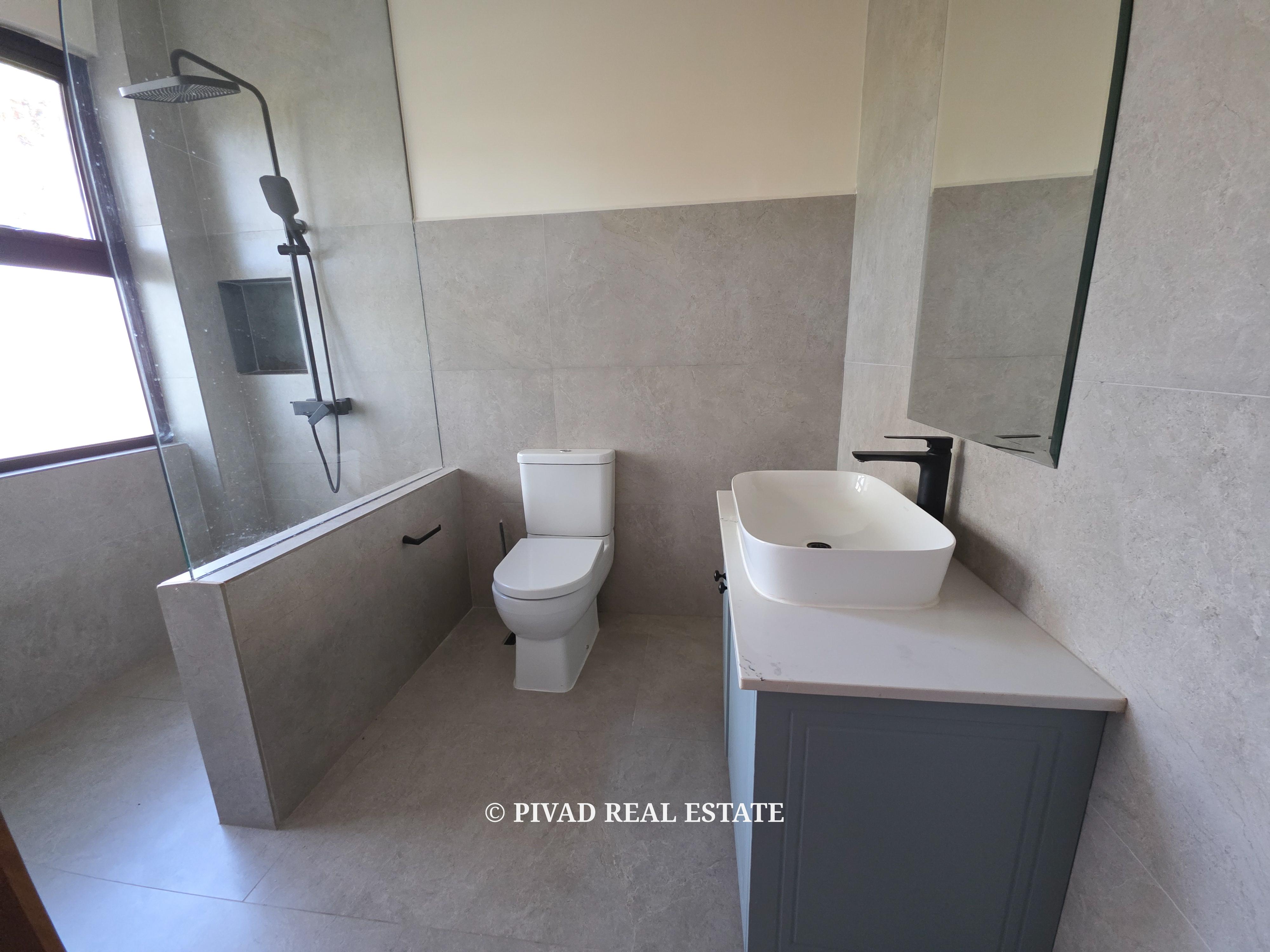 Newly built and Modern 5 bedroom house available for Sale in Runda