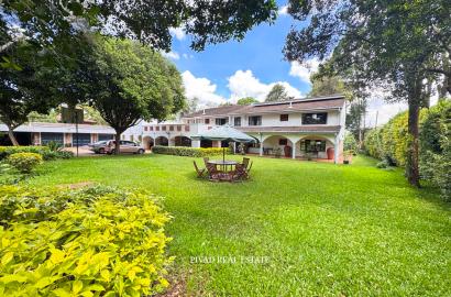 5 bedroom house built on one acre land available for Sale in Runda Mimosa