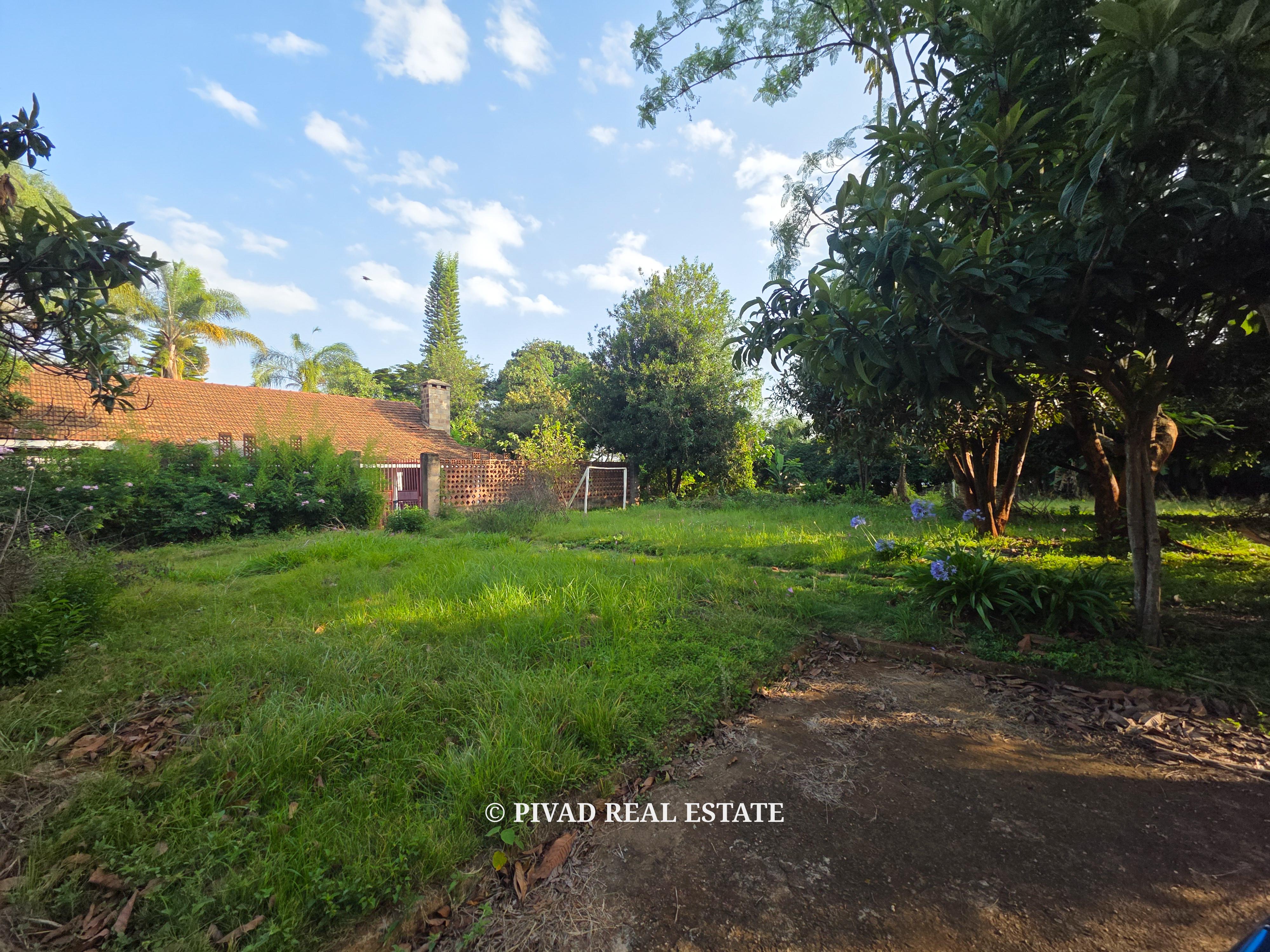 1.1 acre land available for Sale in Runda Mimosa