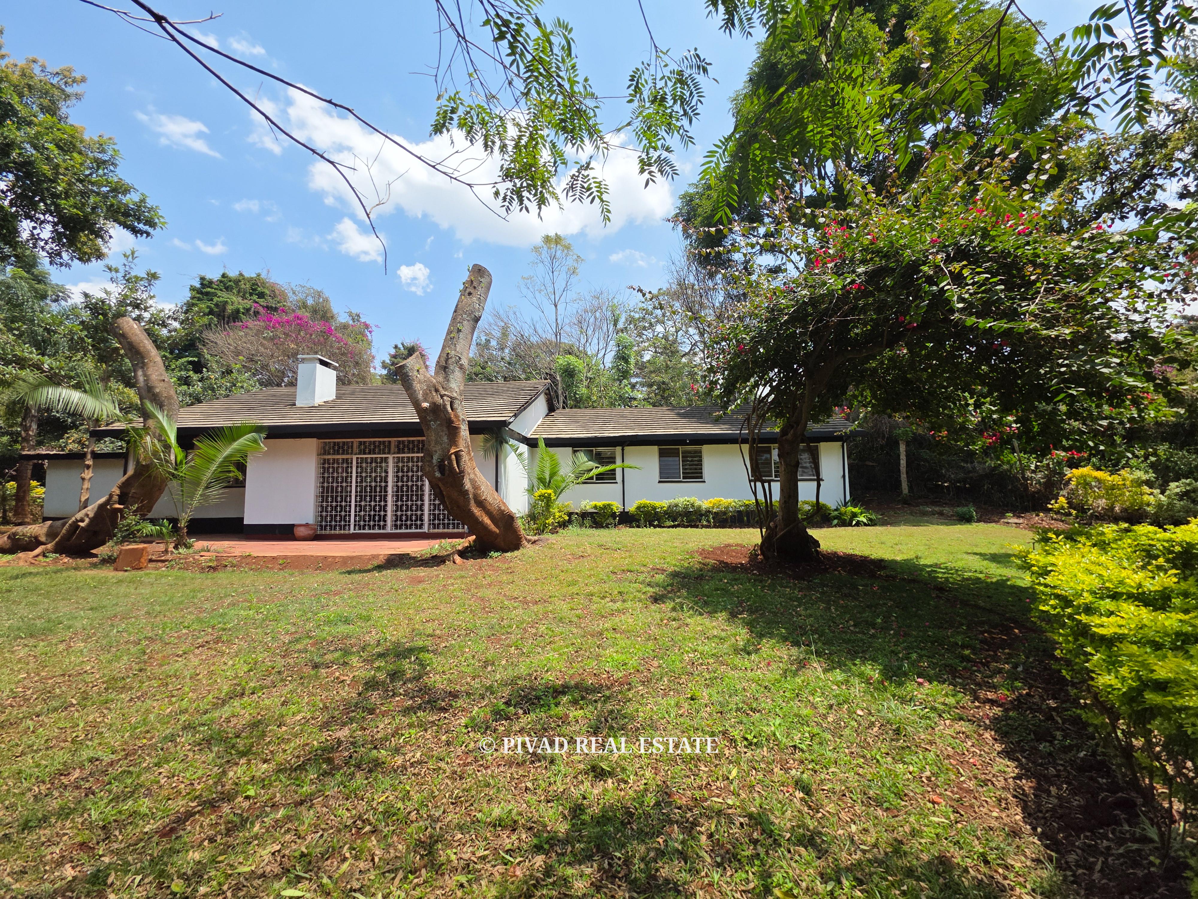 4 bedroom House (Bungalow) for Sale in Loresho Crescent