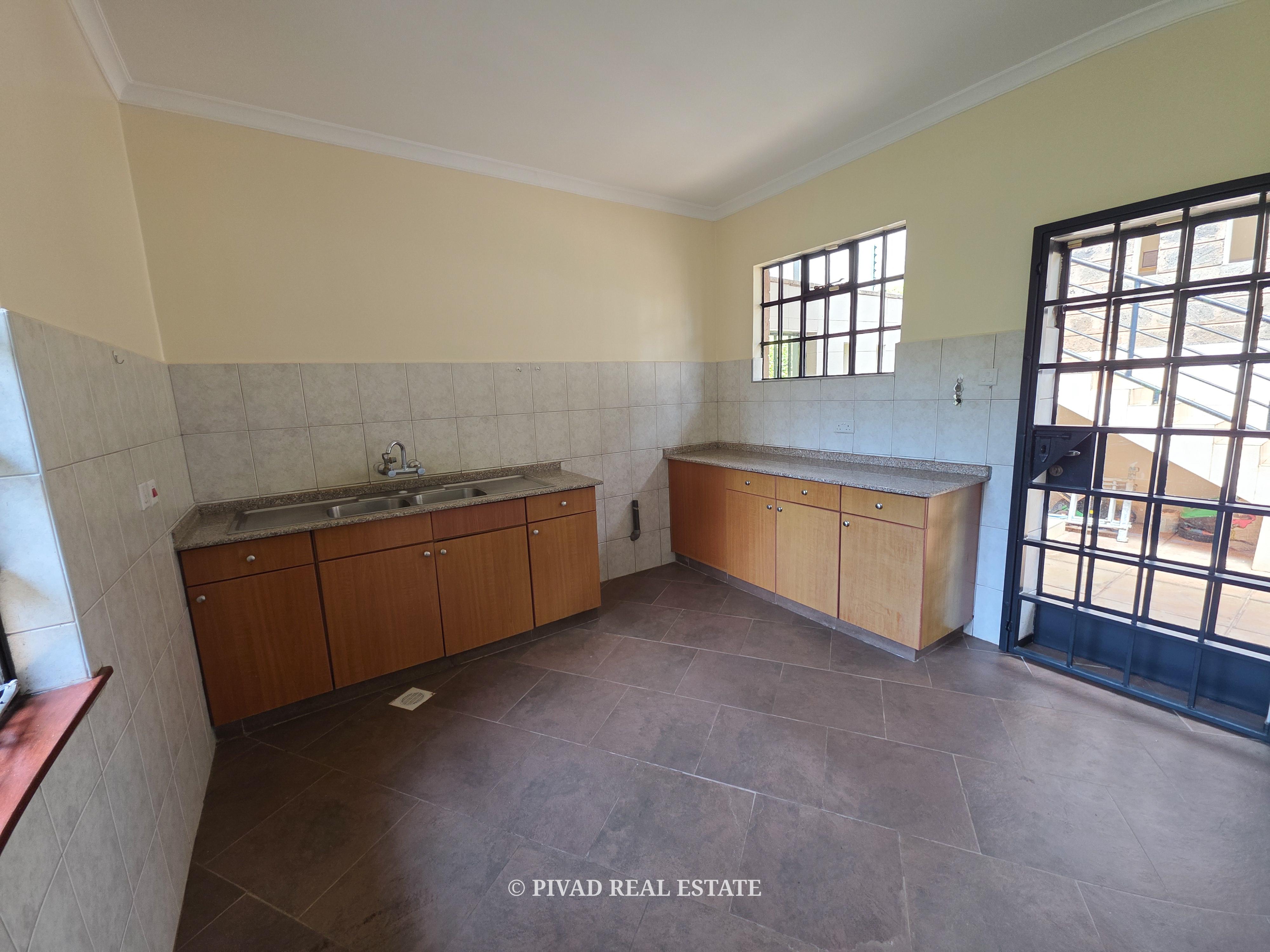 Luxurious 5 Bedroom townhouse available for sale in Lower Kabete