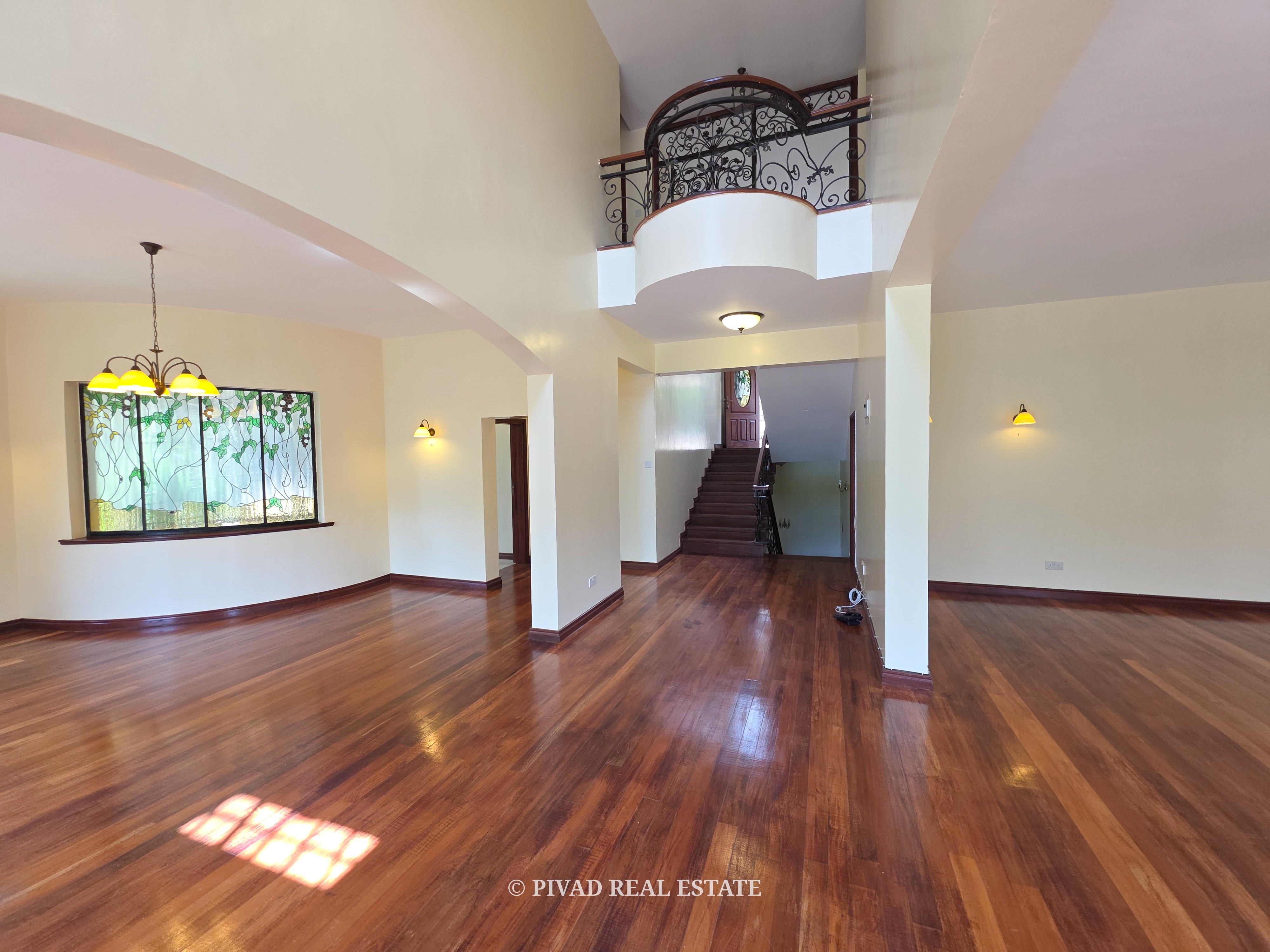 Luxurious 5 Bedroom townhouse available for sale in Lower Kabete