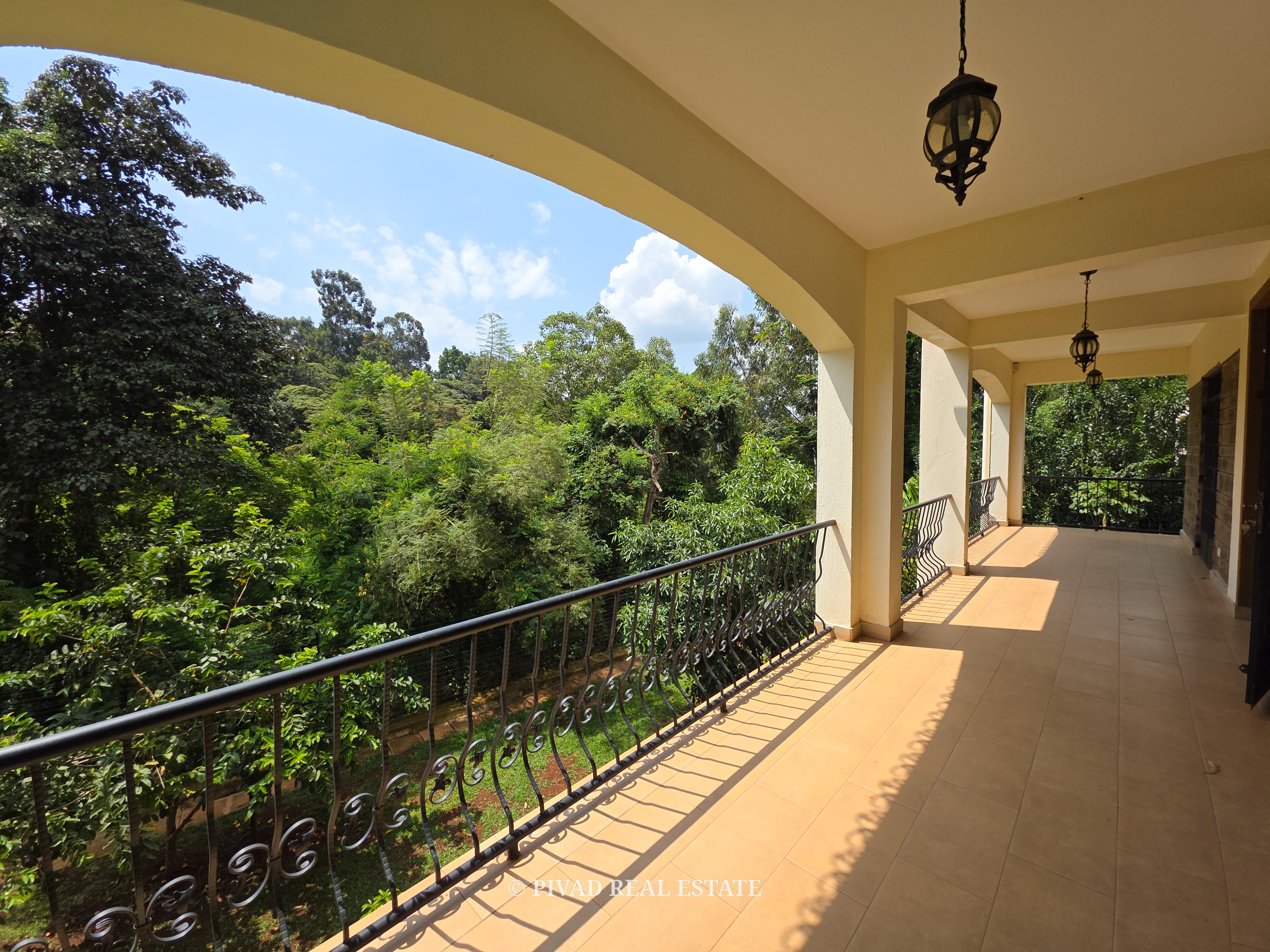 Luxurious 5 Bedroom townhouse available for sale in Lower Kabete