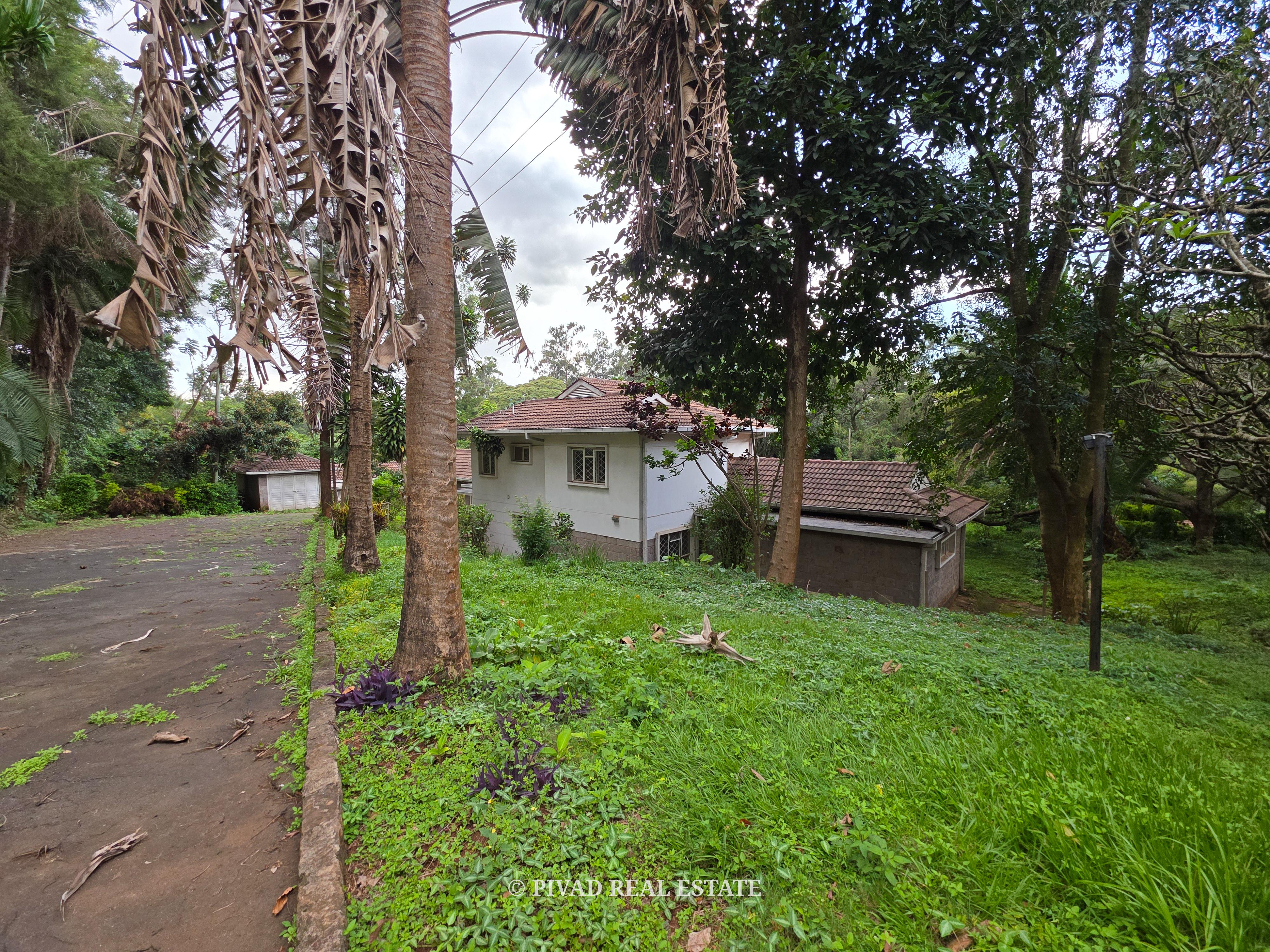 1 Acre Residential Land with an old House available for Sale in Old Muthaiga Estate