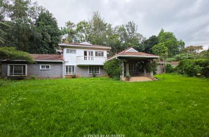 1 Acre Residential Land with an old House available for Sale in Old Muthaiga Estate