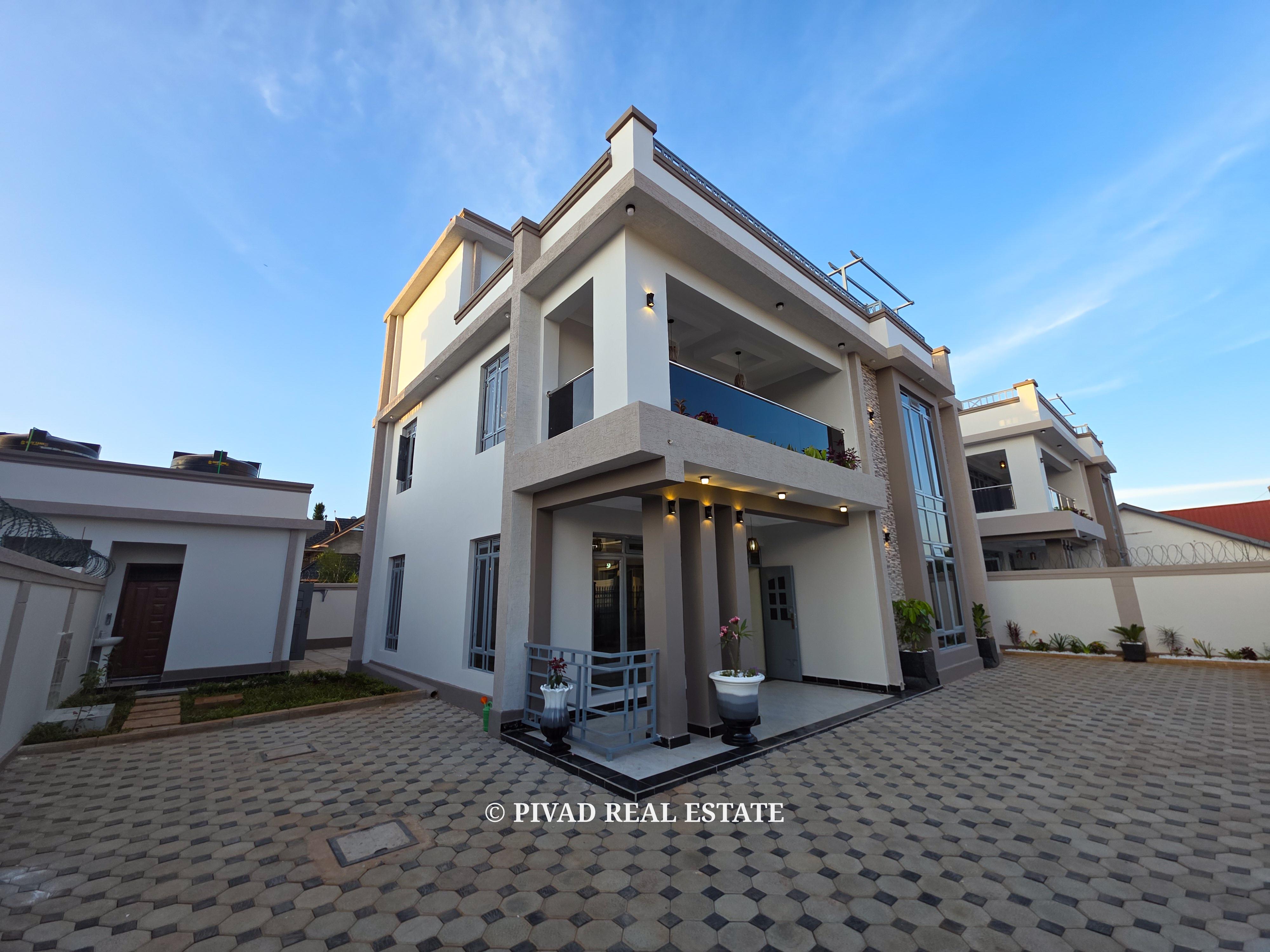 Newly built and modern 5 Bedroom Houses available for Sale in Ruiru