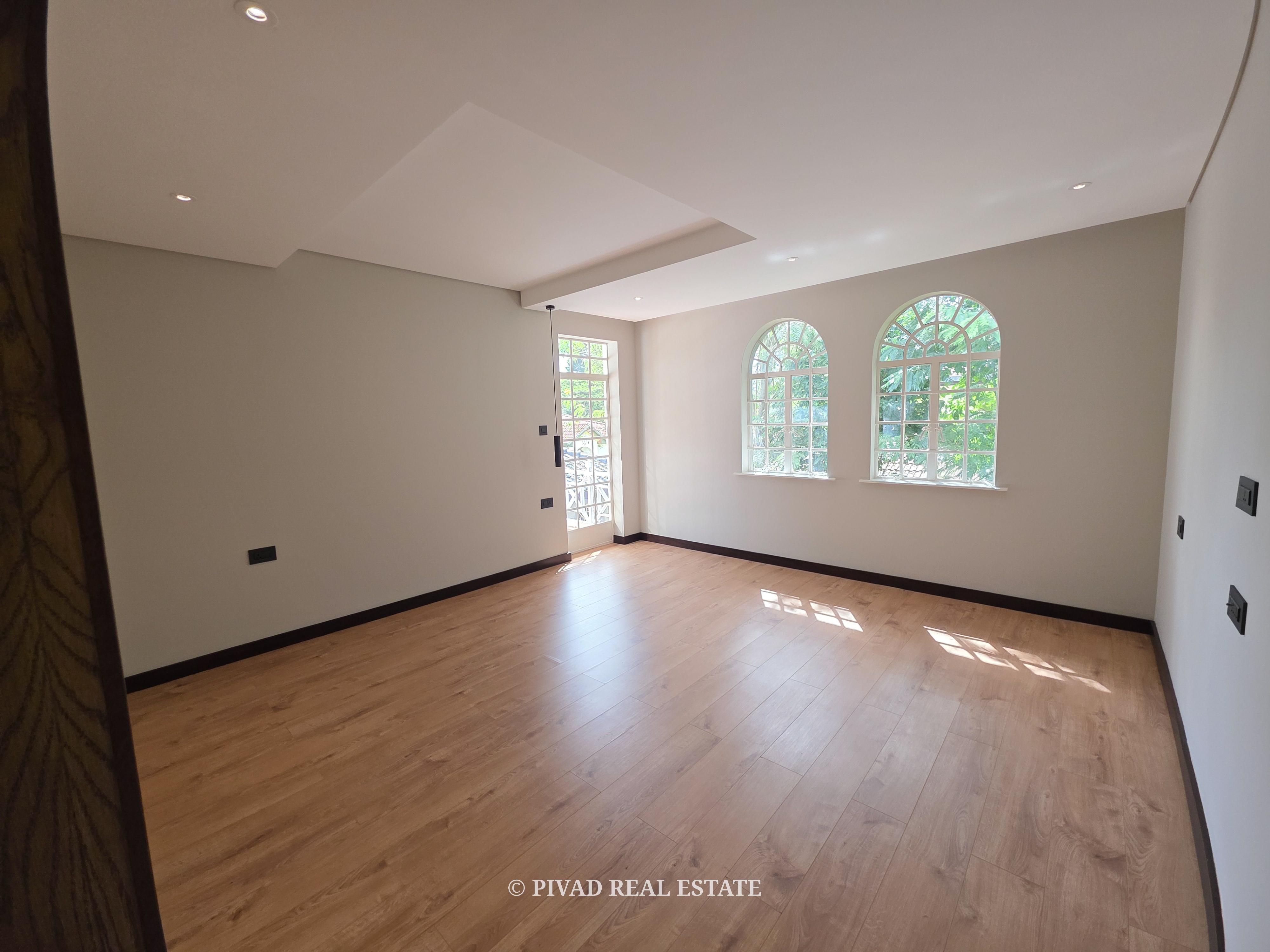 A modern 5 bedroom house available for rent in Runda