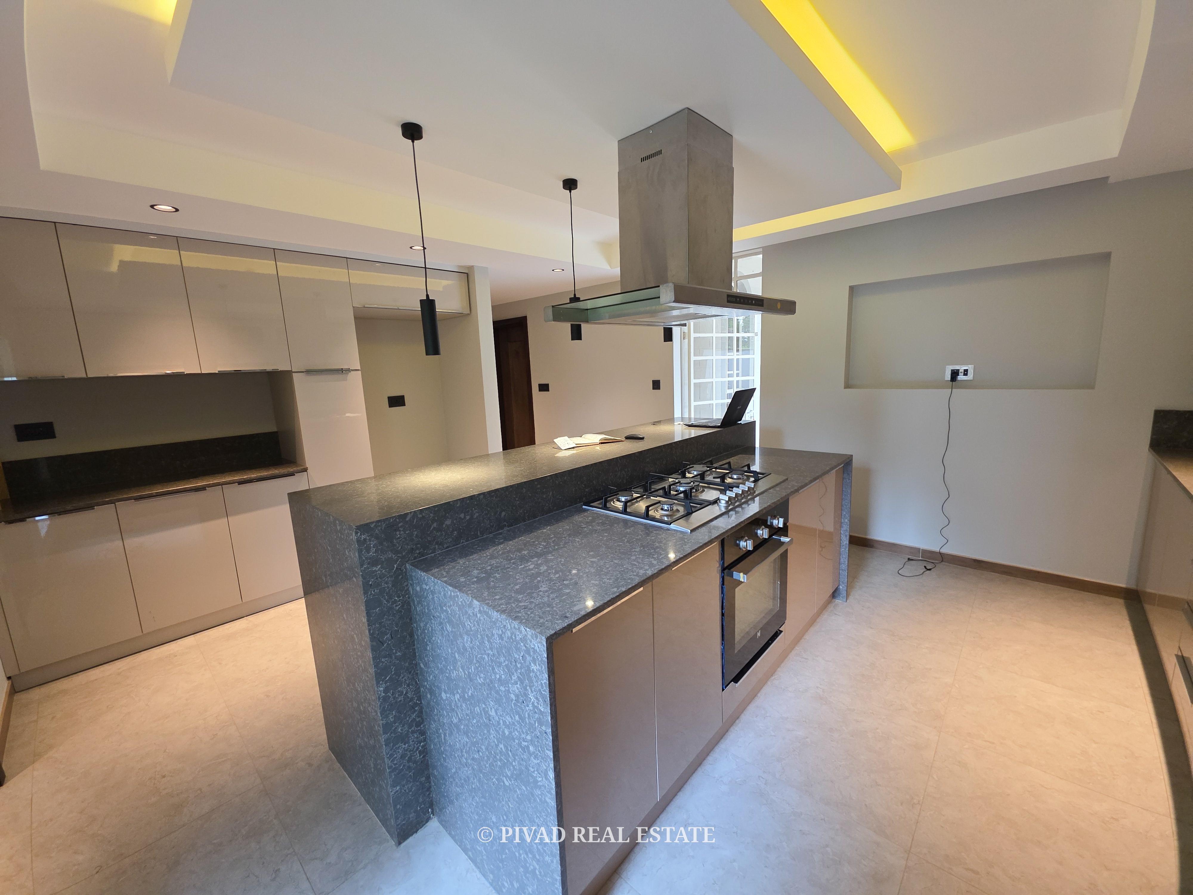 A modern 5 bedroom house available for rent in Runda