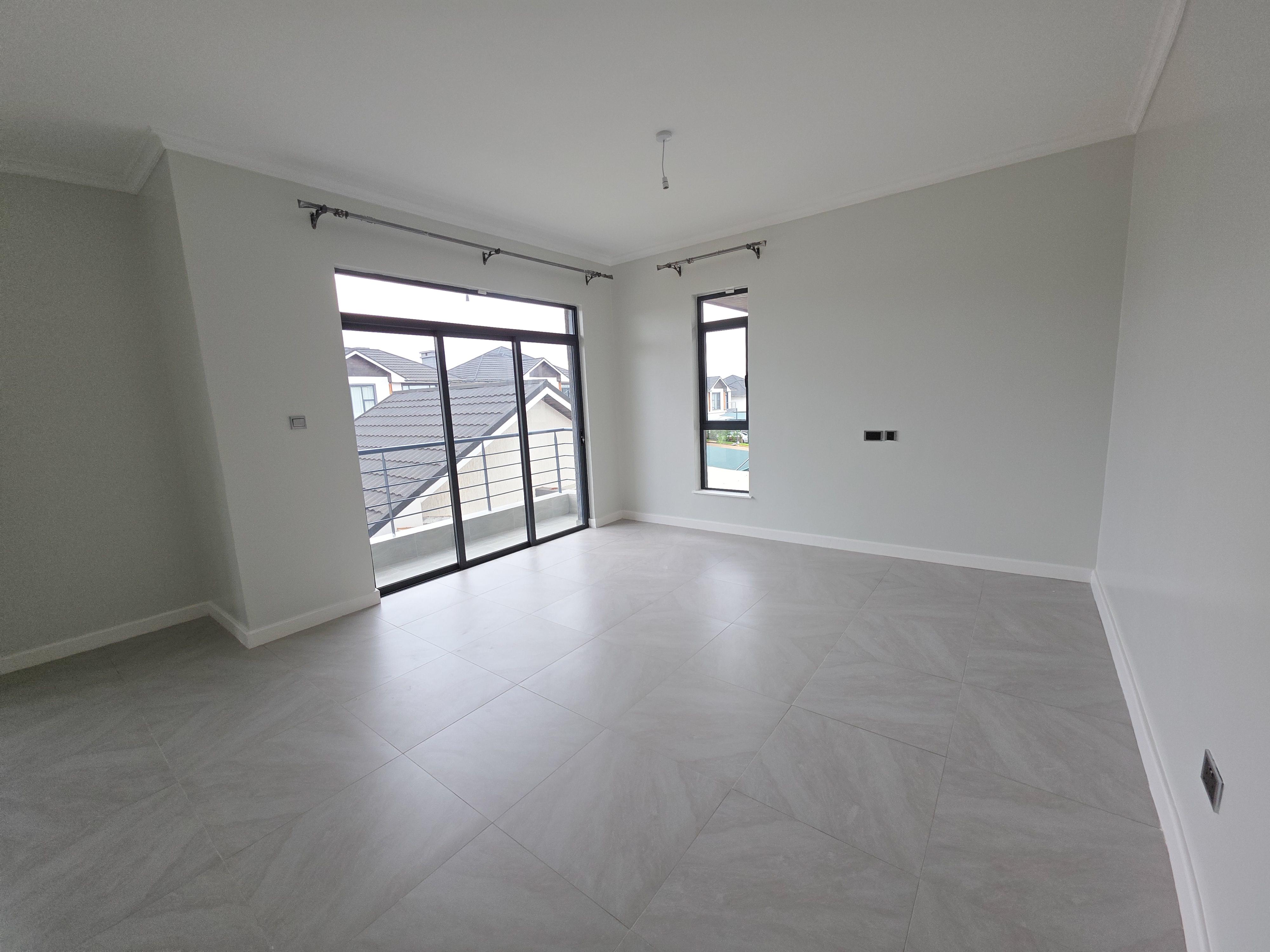 Newly Built 4 Bedroom house in Fivestar Paradise