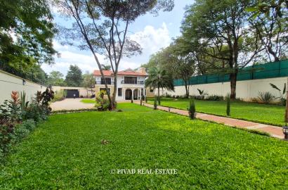 6 Bedroom House Available For Sale in Runda