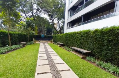 2 Bedroom Apartment Available For Rent in Riverside Square