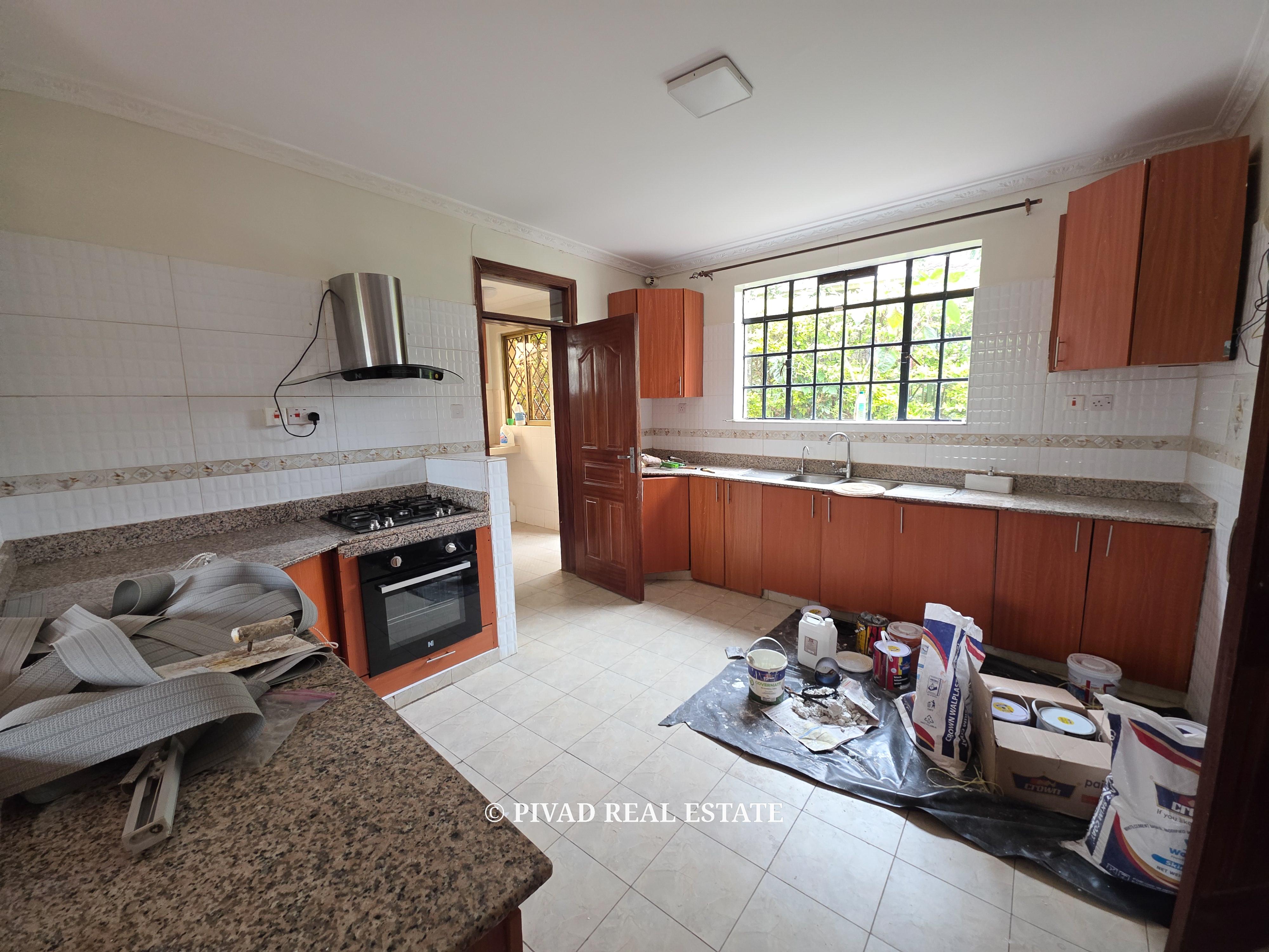 4 Bedroom House Available for Rent in Fourways Estate