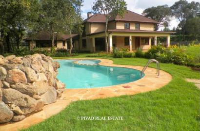 4 Bedroom house available for sale