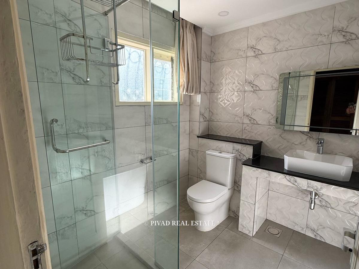 4 bedroom House available for sale in Hillview Estate