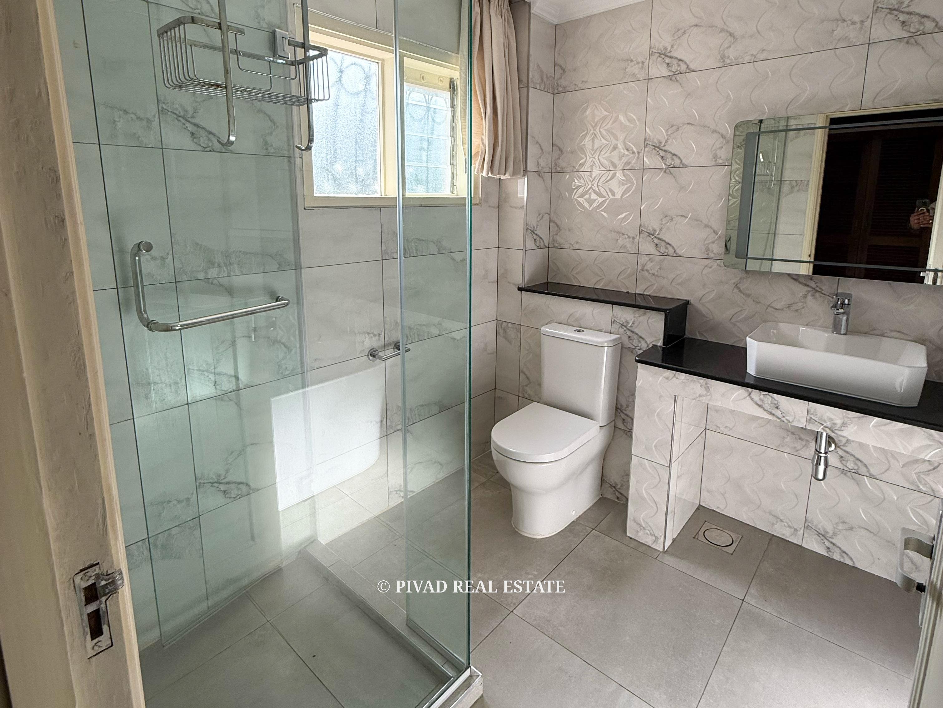 4 bedroom House available for sale in Hillview Estate