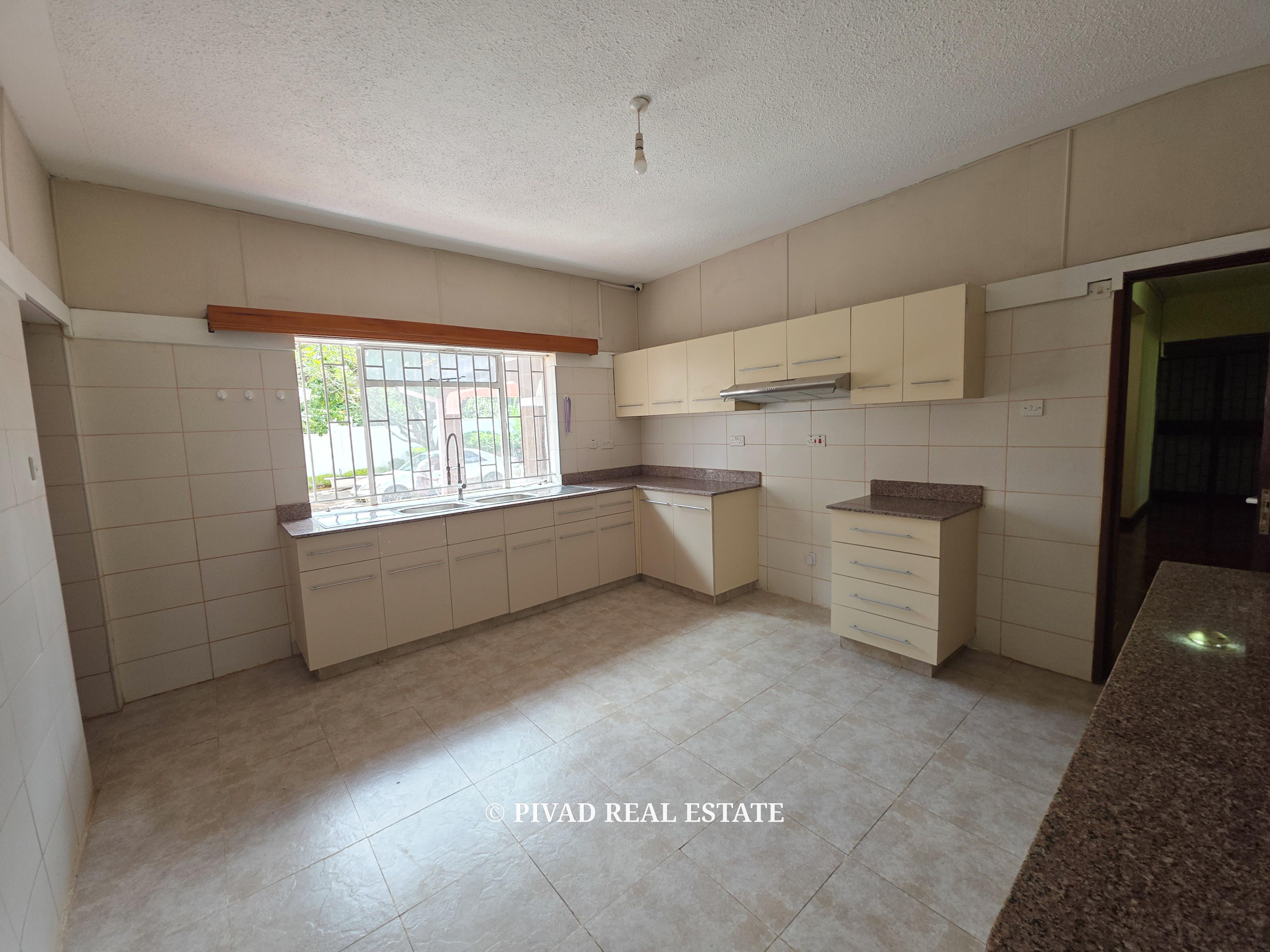 4 Bedroom House for Rent in Rosslyn Estate | Guest House & Full Backup Power