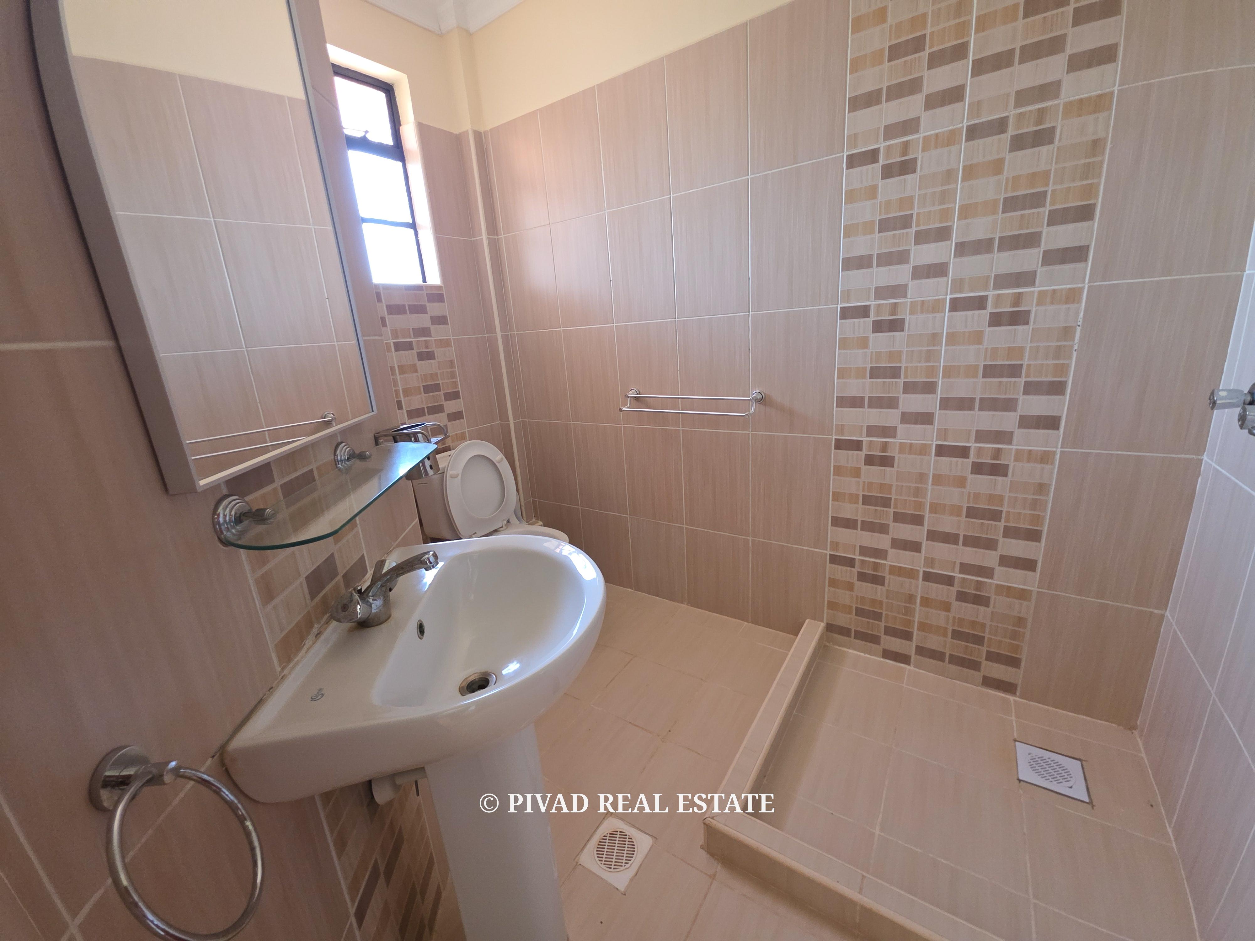 4 Bedroom House Available for Rent in Fourways Estate