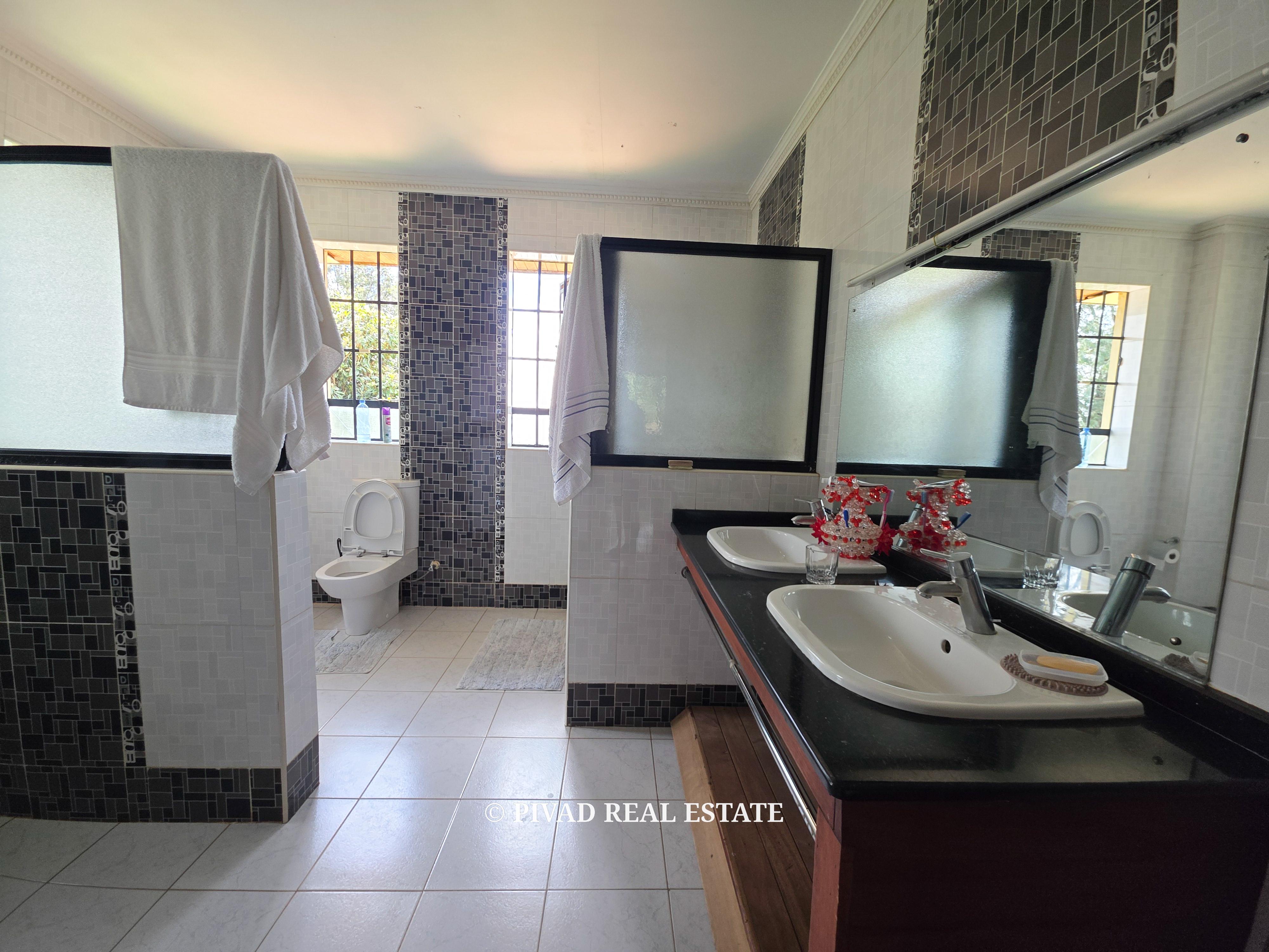 5 Bedroom House Available For Sale in Kitisuru Estate, Off Kirawa Road