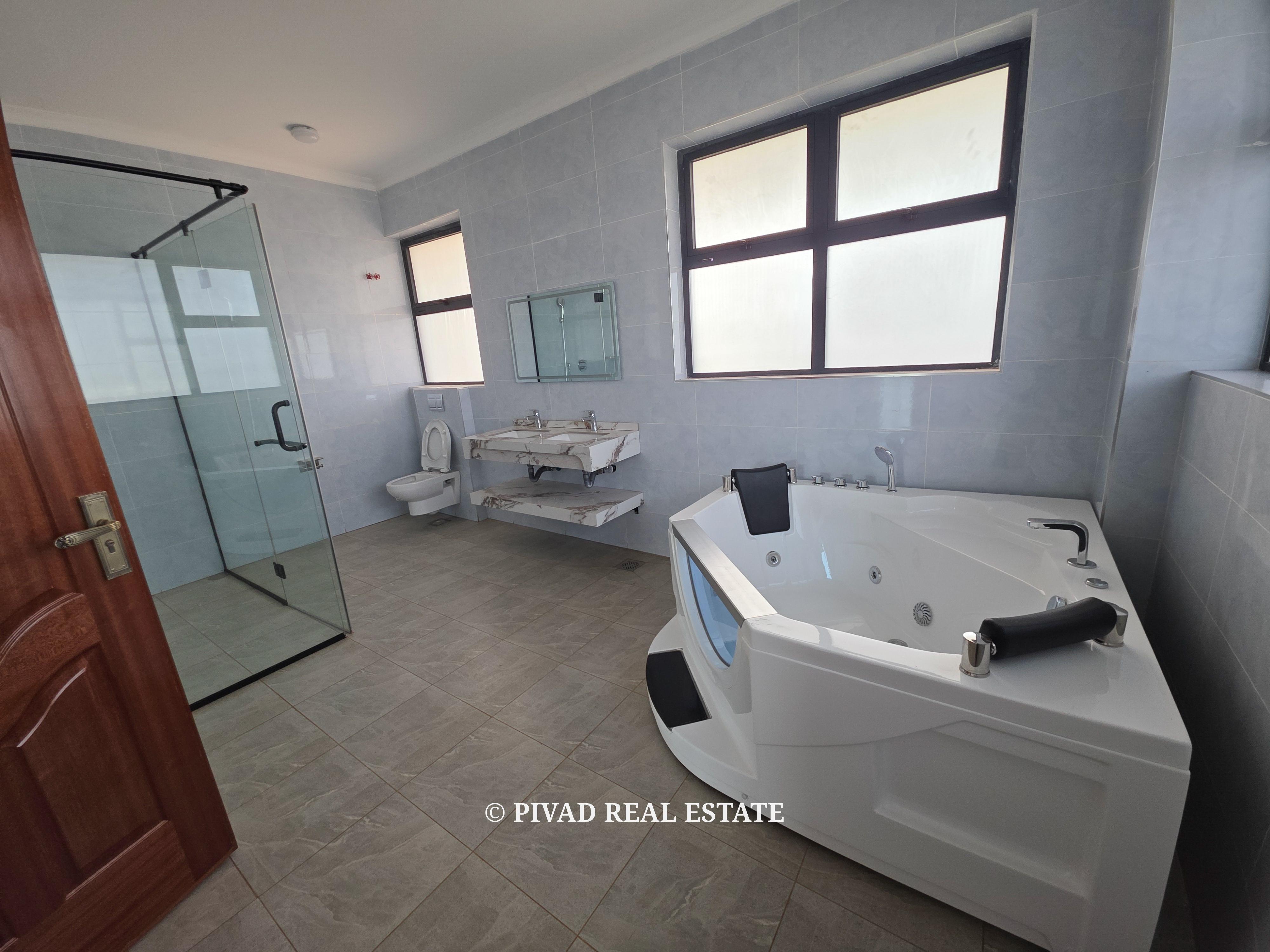 5 Bedroom House for Sale in Tatu City, Ruiru