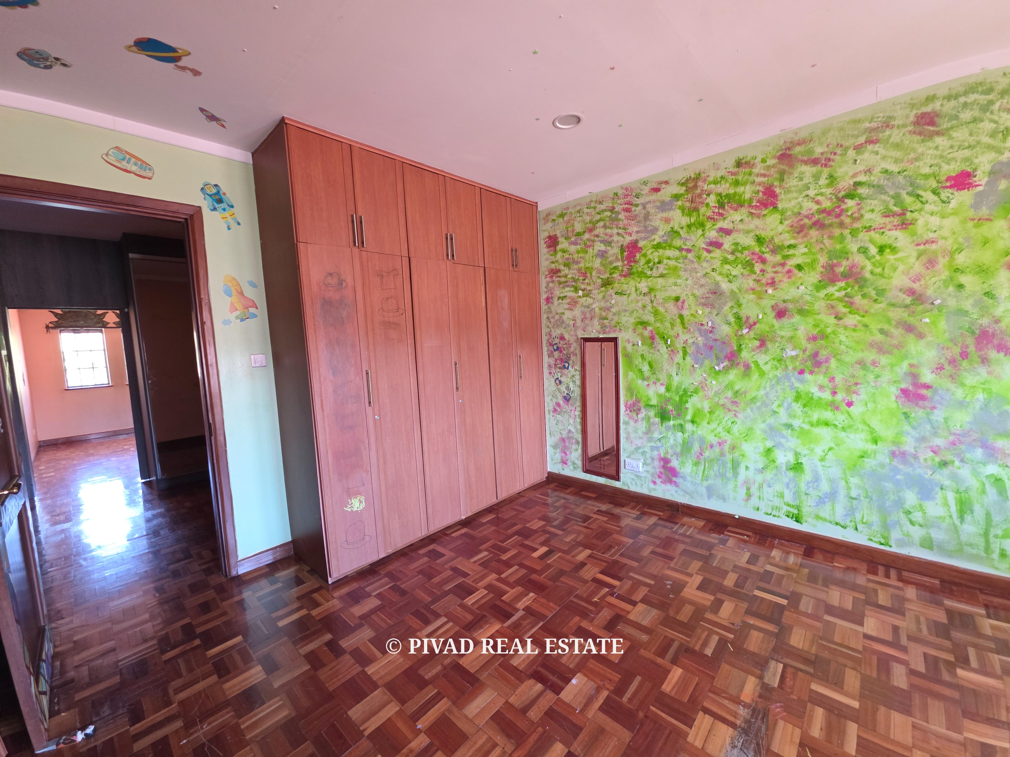 5 Bedroom house available for Sale in Westlands Grevillea Area
