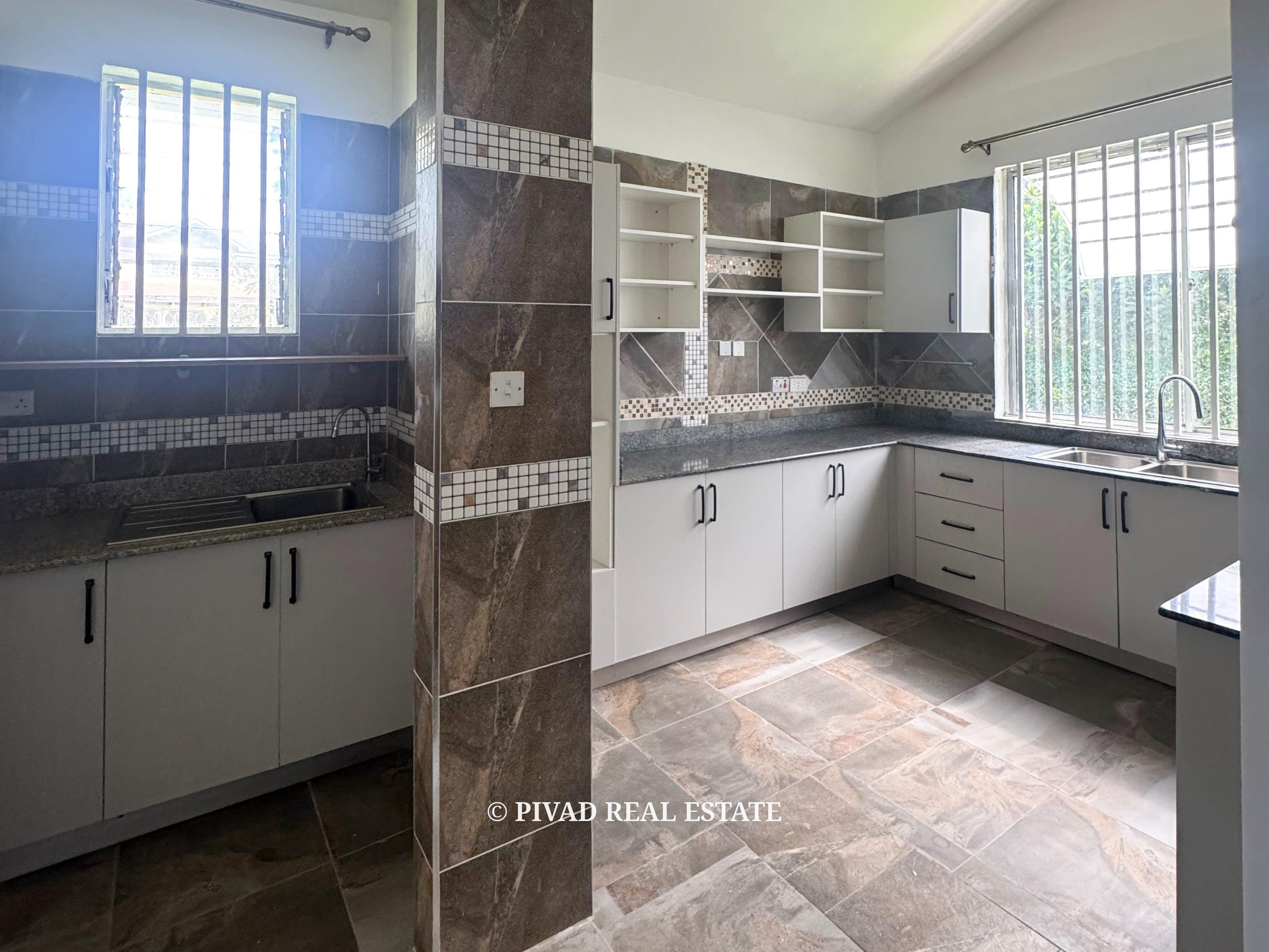 5 Bedroom House Available For Rent in Nyari Estate