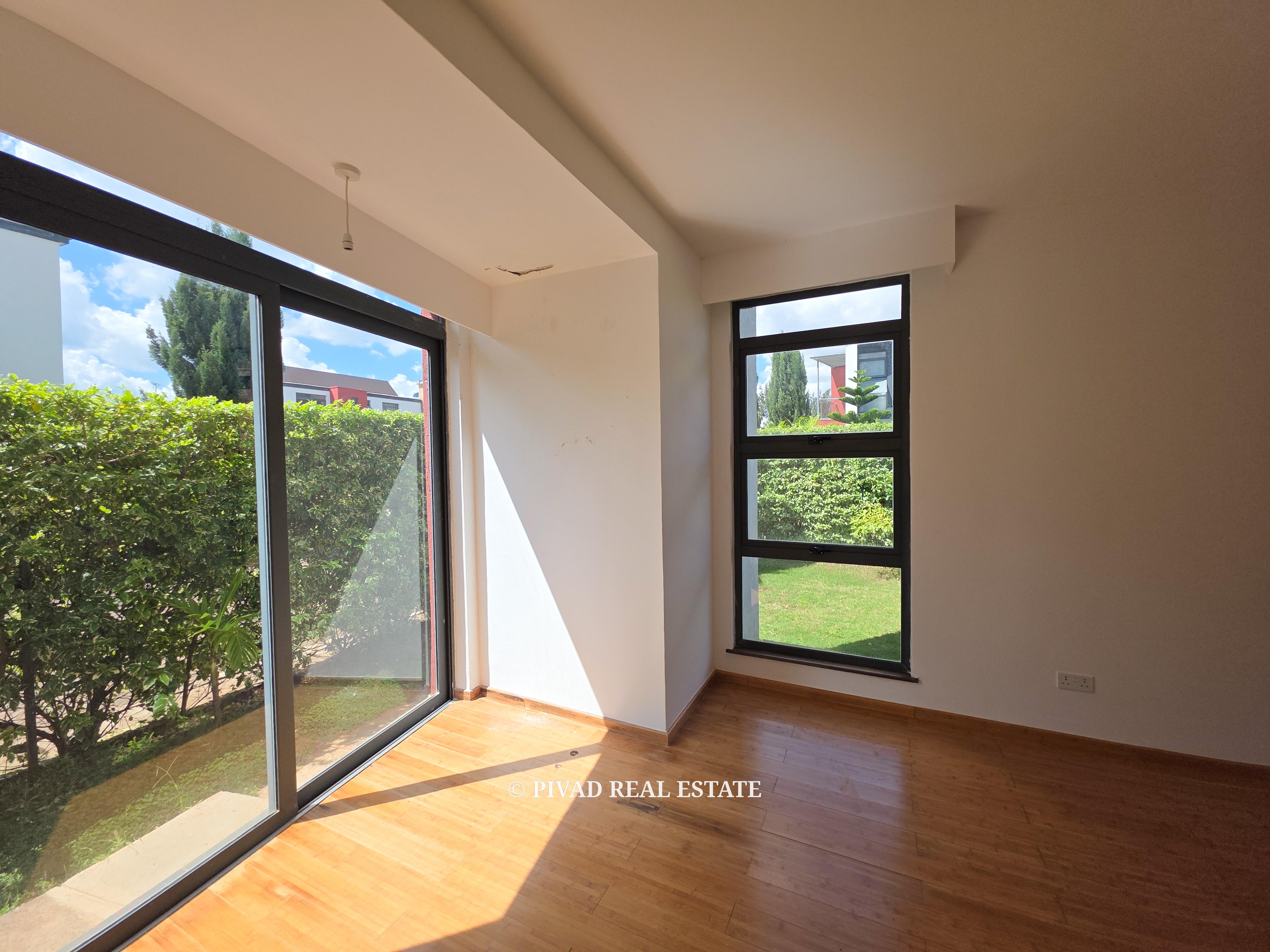 4 Bedroom Townhouse Available For Resale in Garden Estate