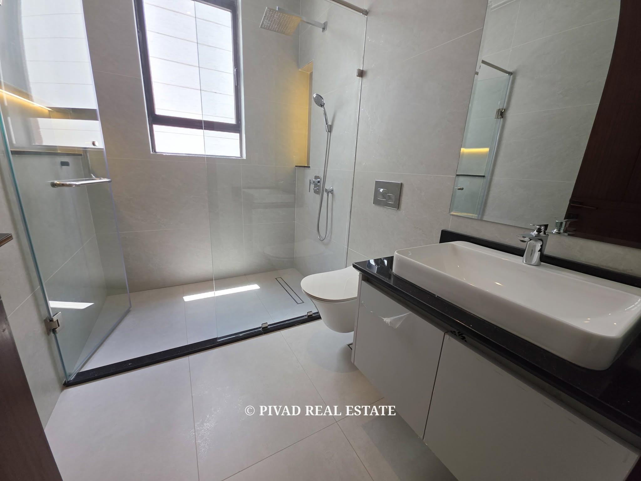5 Bedroom House Available For Rent - Old Kitisuru