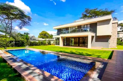 Modern 5 Bedroom House For Sale in Deer Park Karen, Miotoni