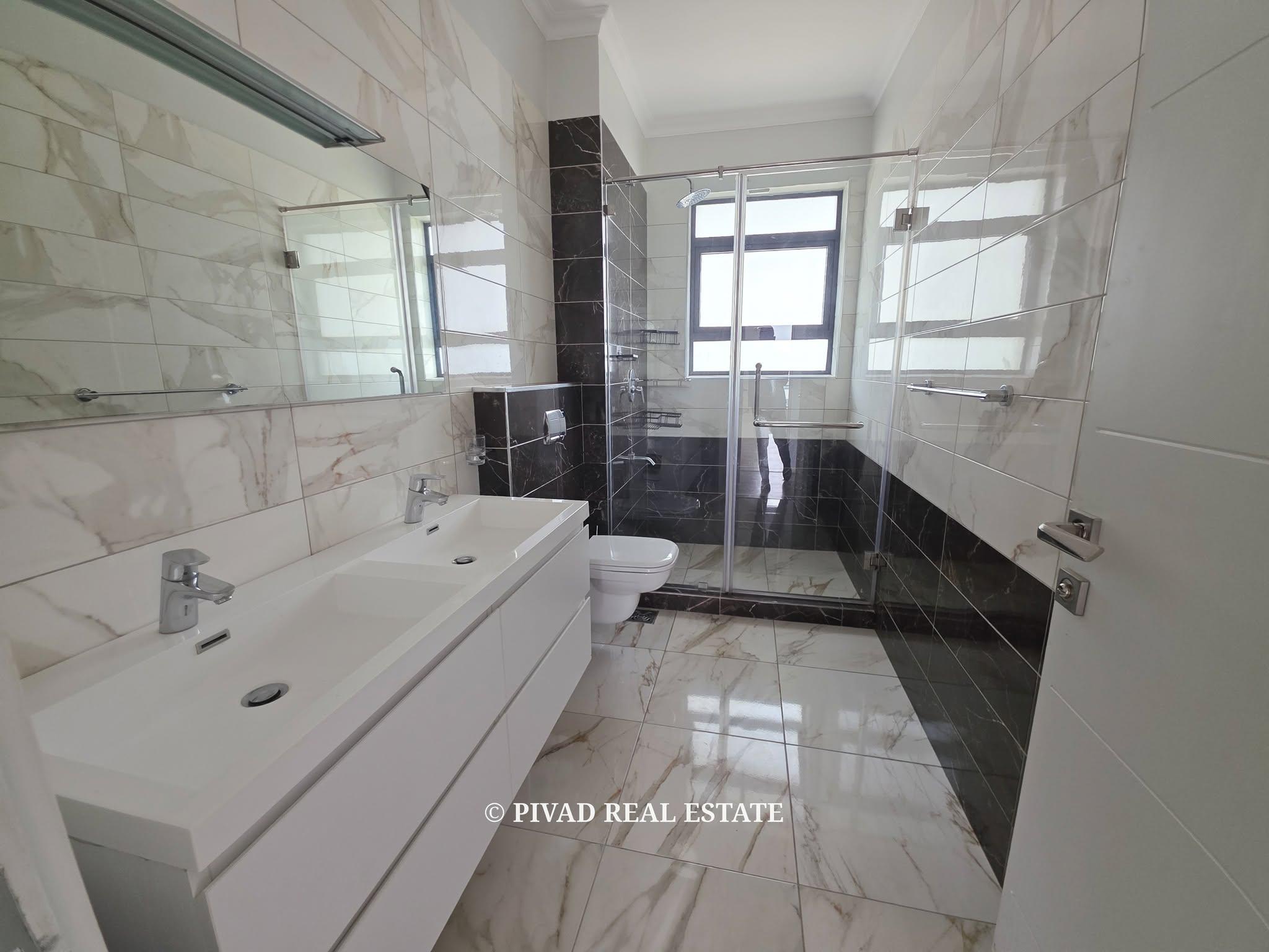 4 Bedroom House Available for Resale in Fivestar Paradise Runda