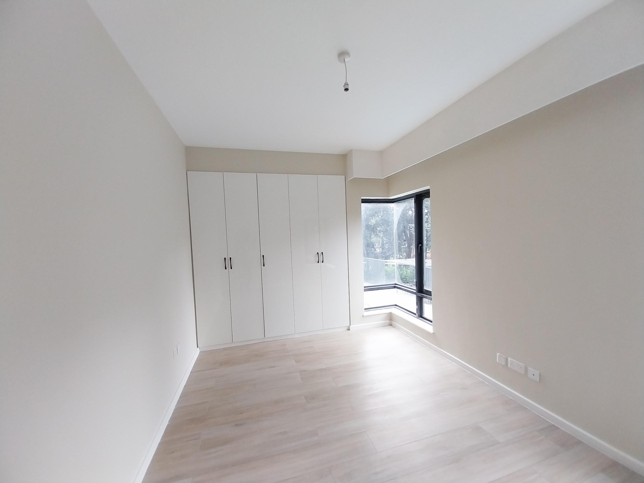 2 Bedroom Apartment Available For Rent in Riverside Square