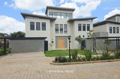 5 Bedroom House Available For Rent in Runda