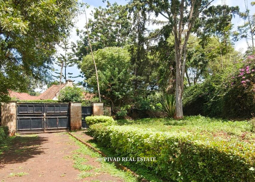 0.75 Acre Land Available For Sale in Old Kitisuru