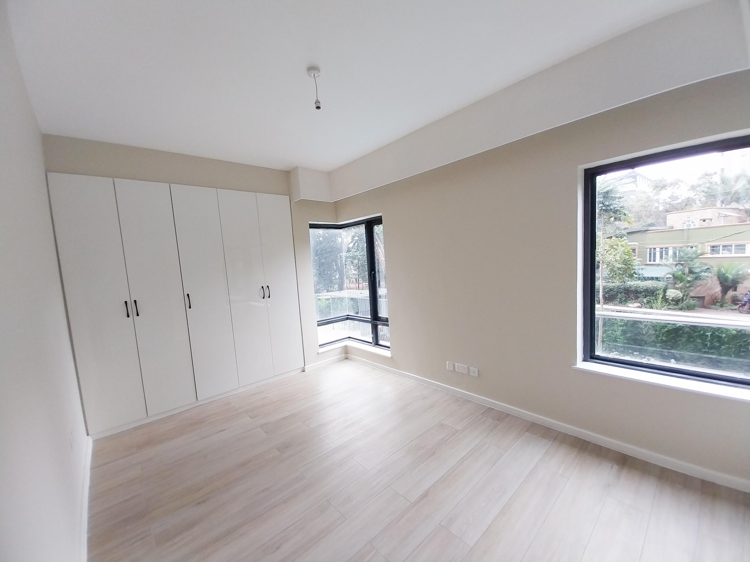 2 Bedroom Apartment Available For Rent in Riverside Square