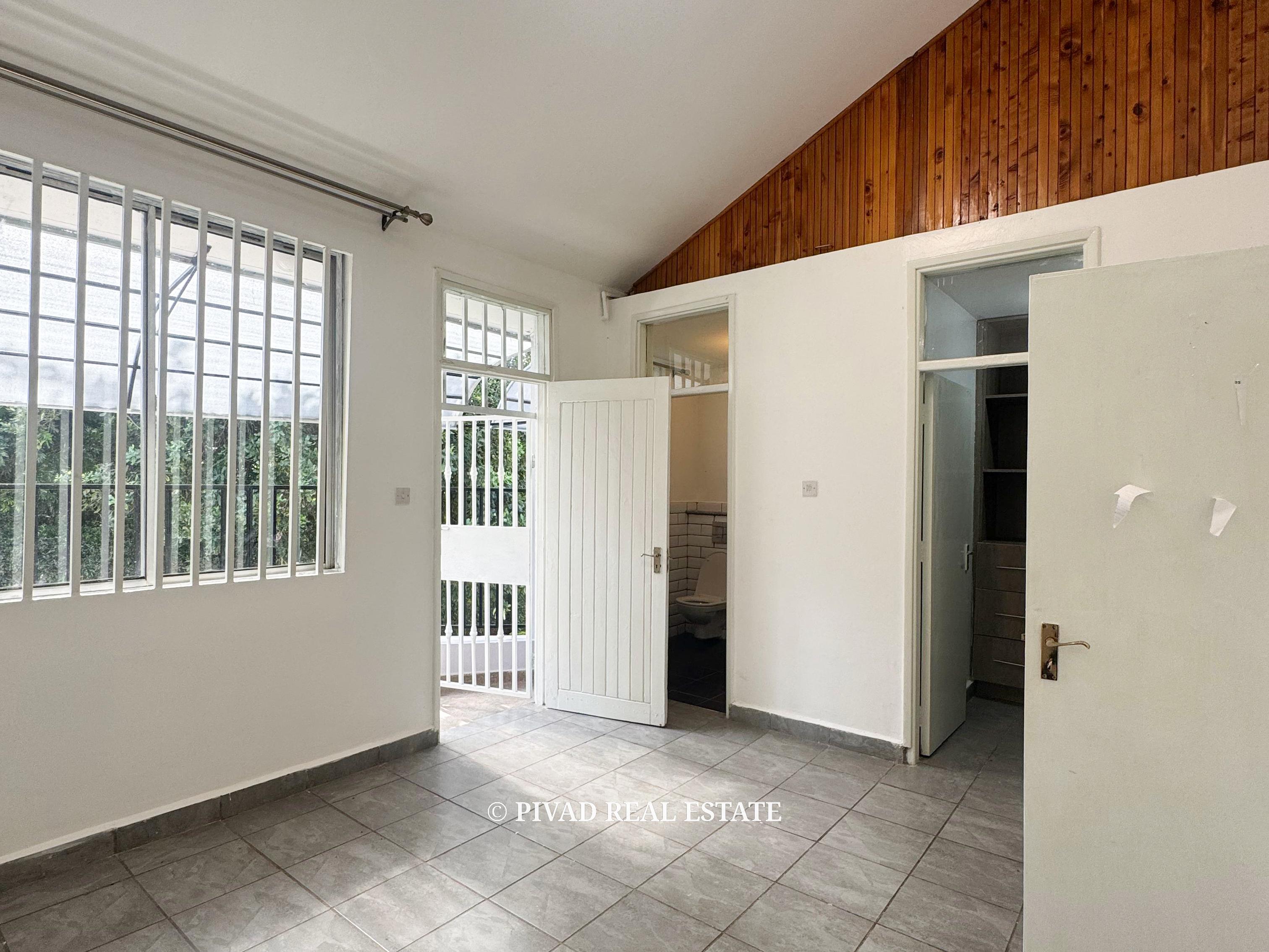 5 Bedroom House Available For Rent in Nyari Estate