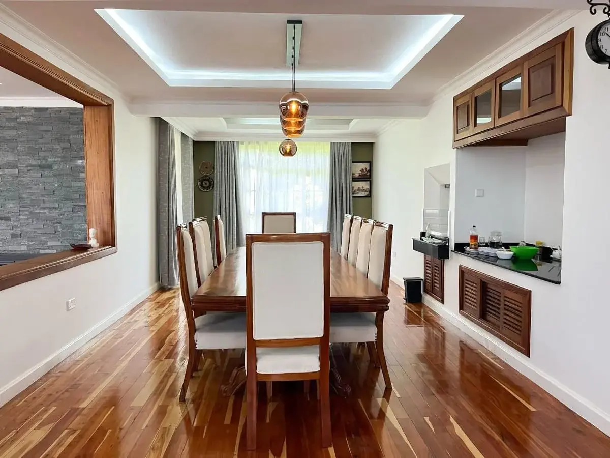 6 Bed House with Staff Quarters in Karen