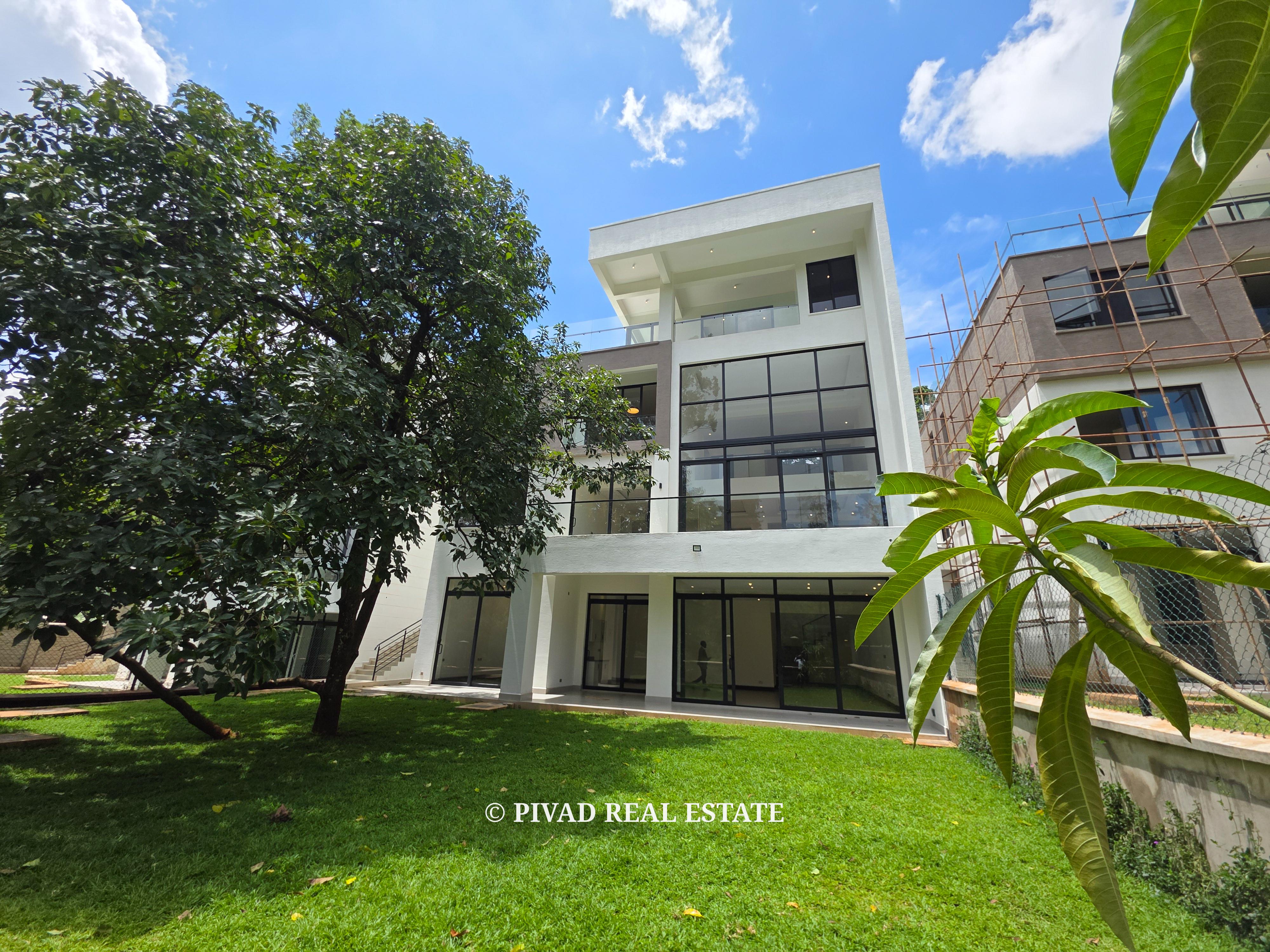 5 Bedroom House Available For Sale - Old Kitisuru