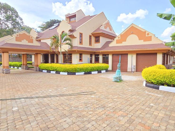 6 Bedroom House Available For Sale in Runda