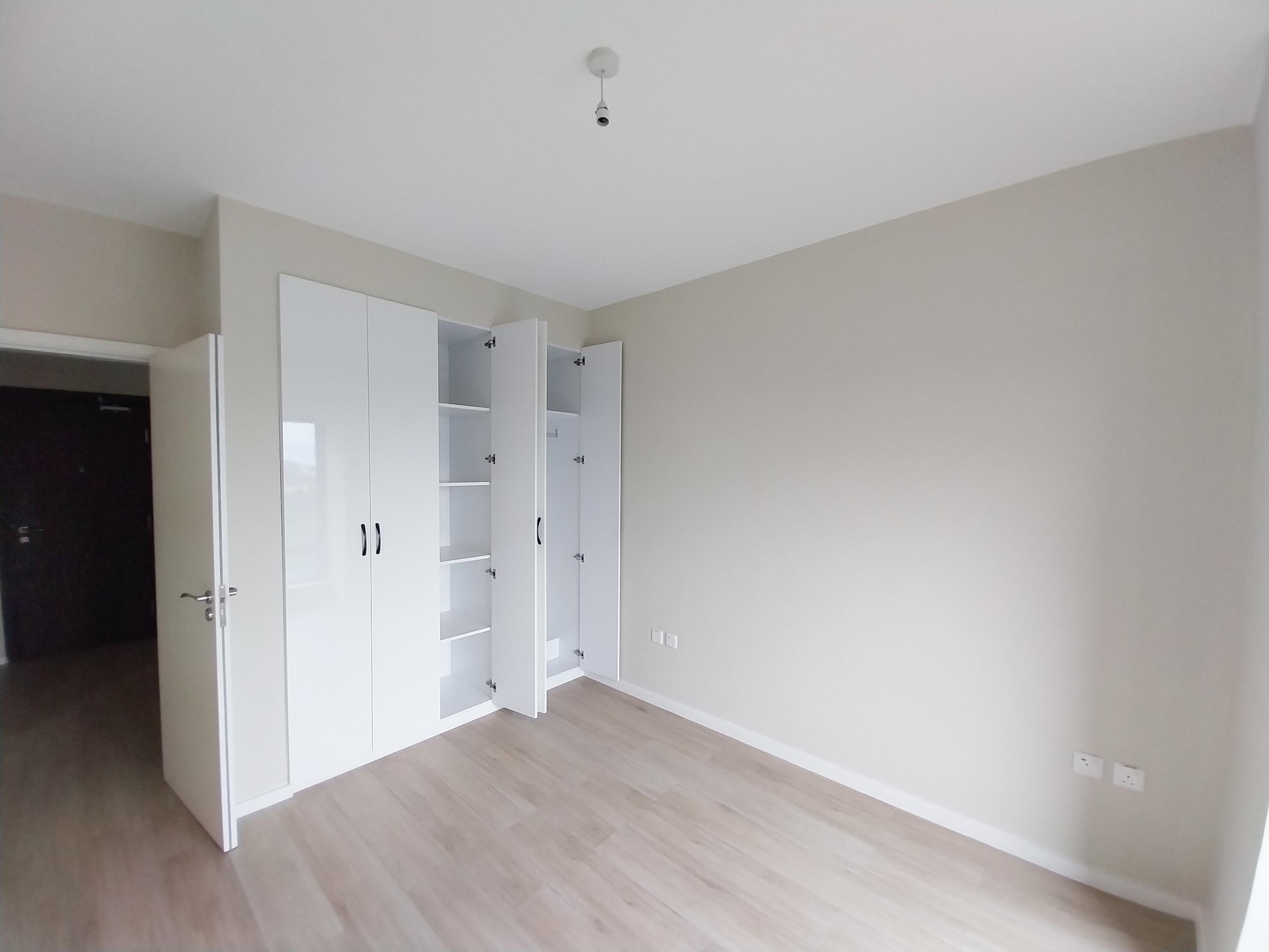 2 Bedroom Apartment Available For Rent in Riverside Square