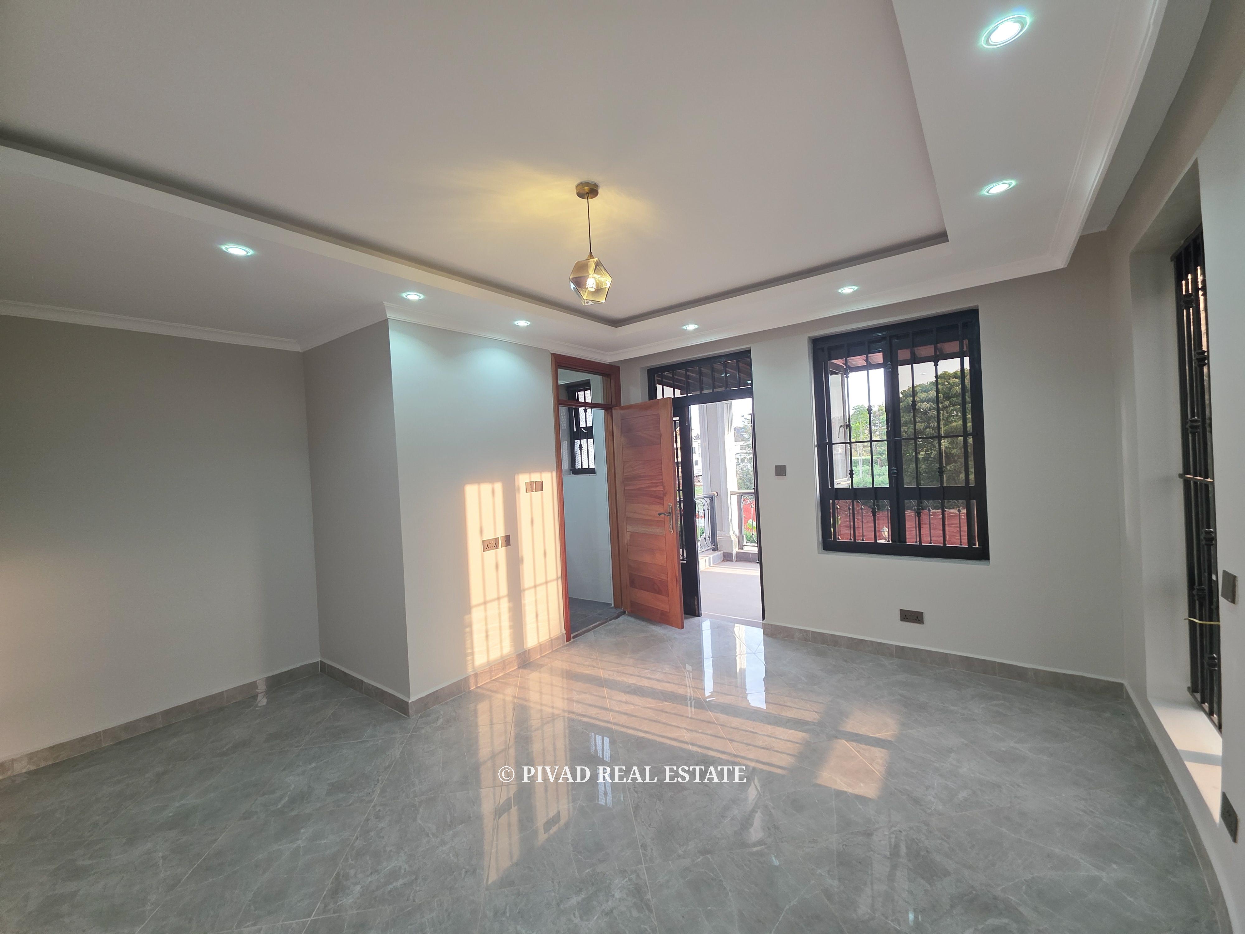 Modern 5 Bedroom Home Available For Sale in New Runda