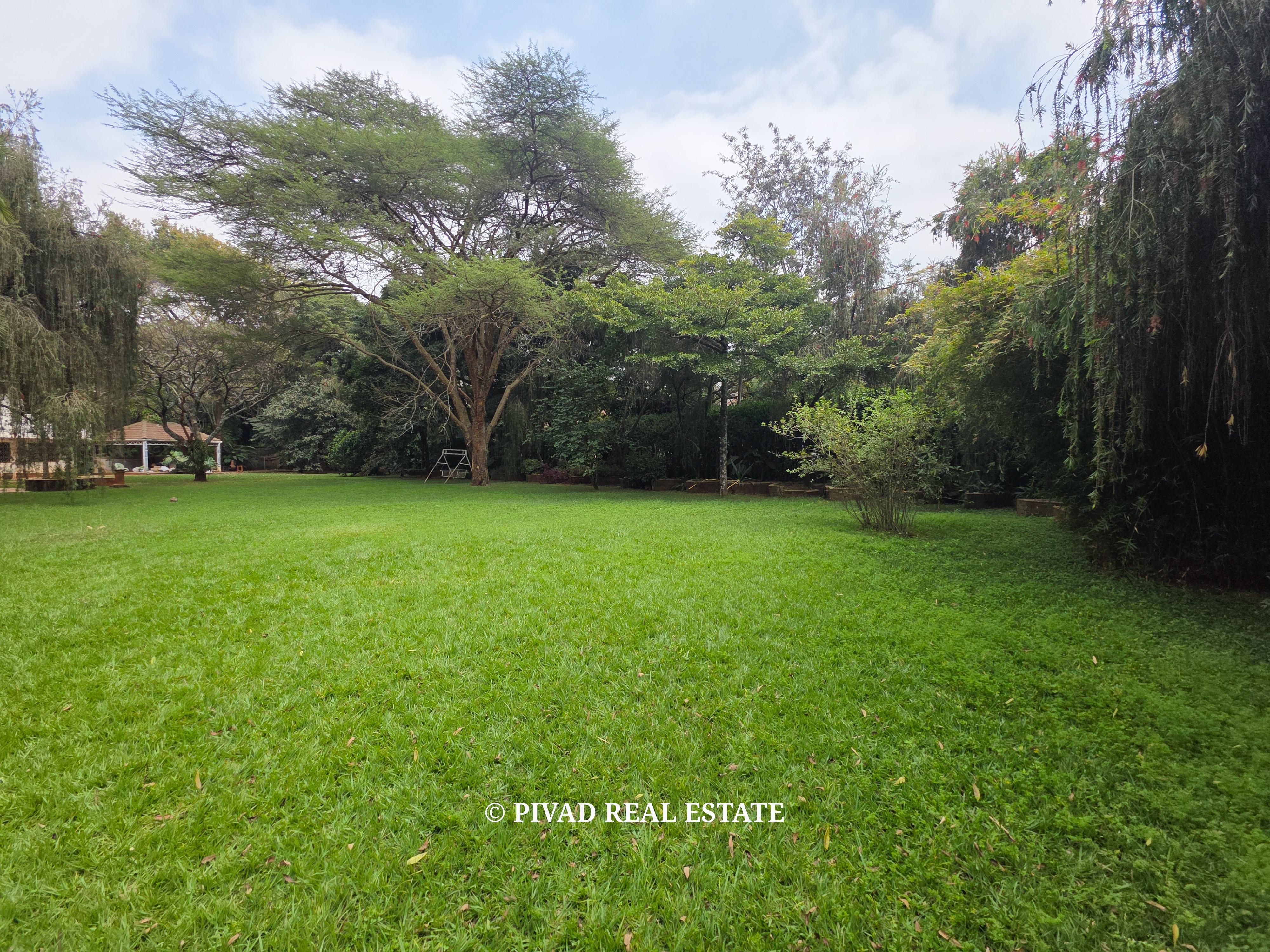 0.75 Acre Land Available For Sale in Off Riverside Drive